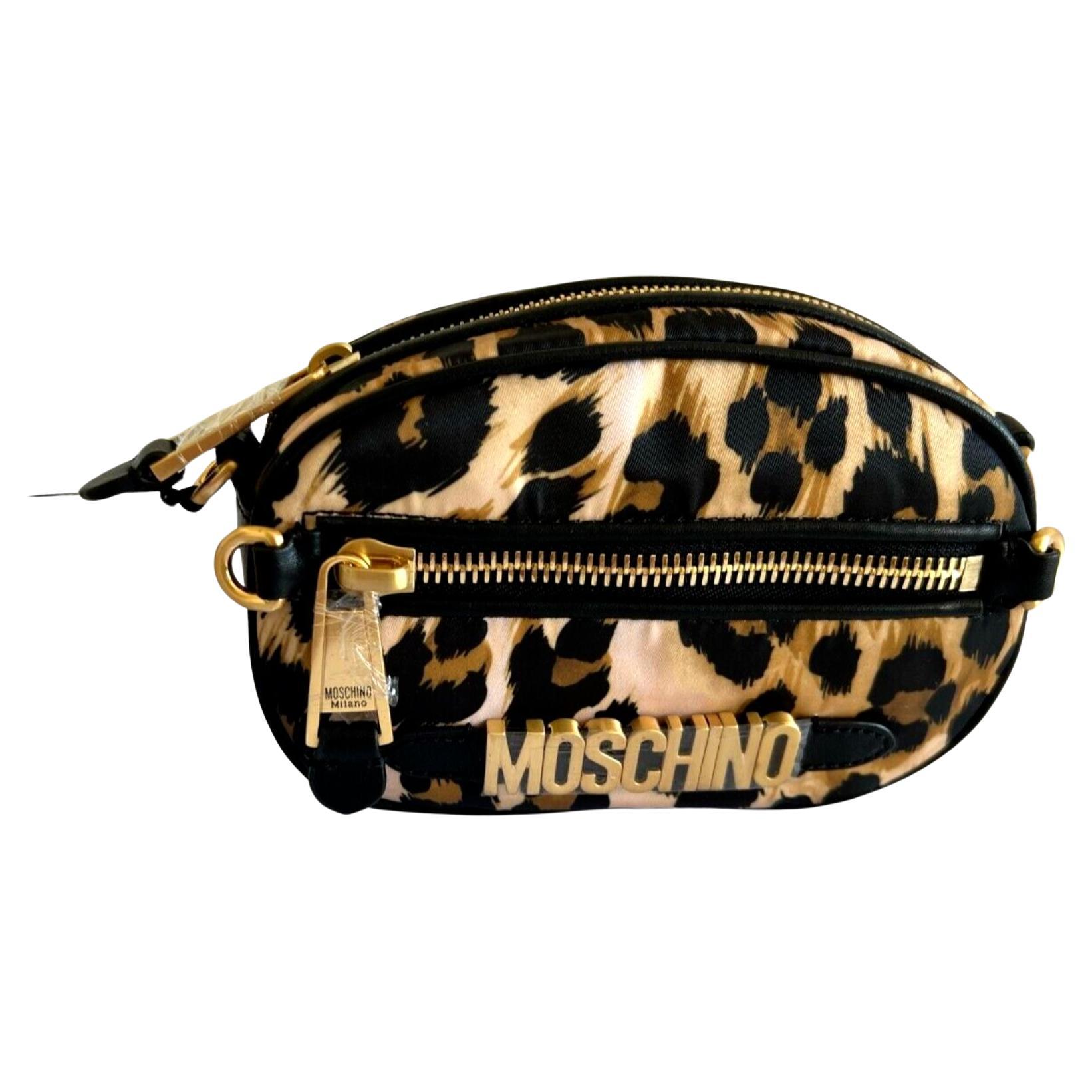 AW21 Moschino Couture Allover Leopard Print Shoulder Bag by Jeremy Scott For Sale