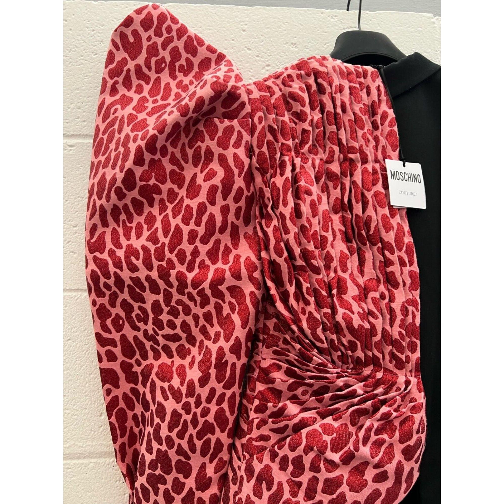 Veste Moschino Couture AW21, demi noire et demi rose avec taches léopard par Jeremy Scott en vente 5