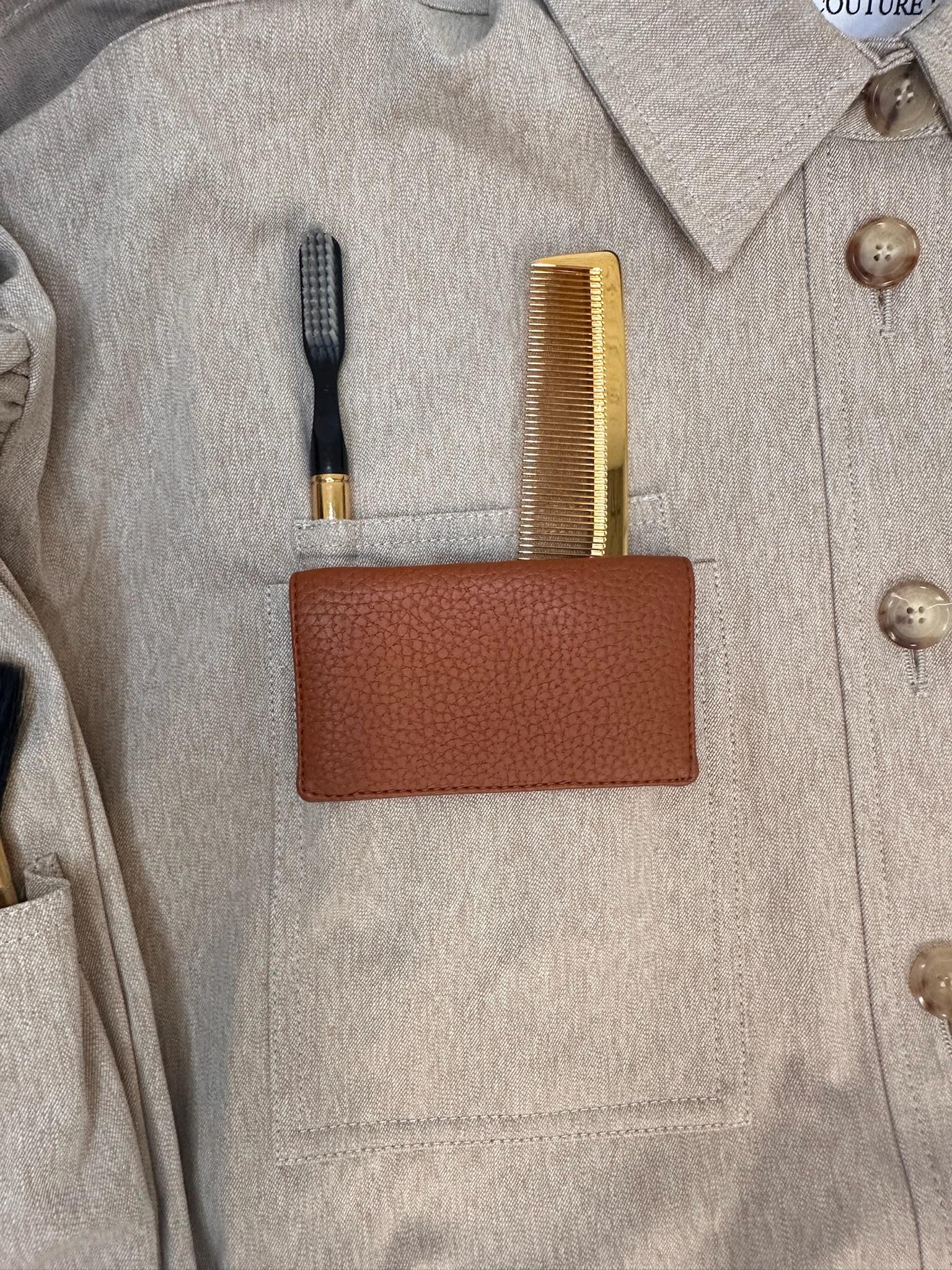 AW21 Moschino Couture Jeremy Scott Beige Gabardine Survivor Kit Tools Robe en vente 5