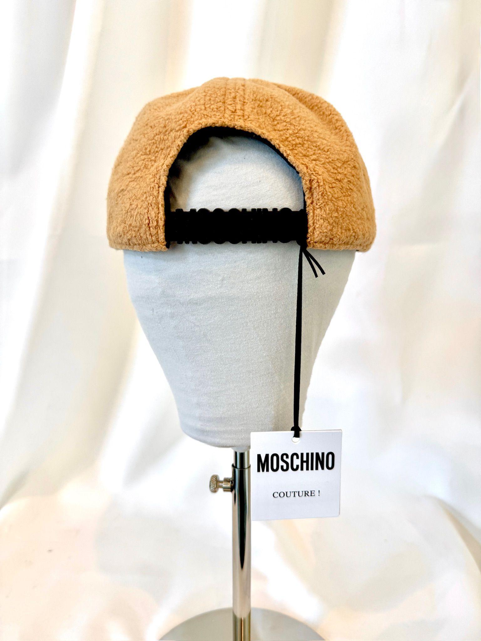 AW23 MOSCHINO Couture Jeremy Scott Brown Teddy Bear Baseball Cap 100% Viscose In New Condition For Sale In Los Angeles, CA