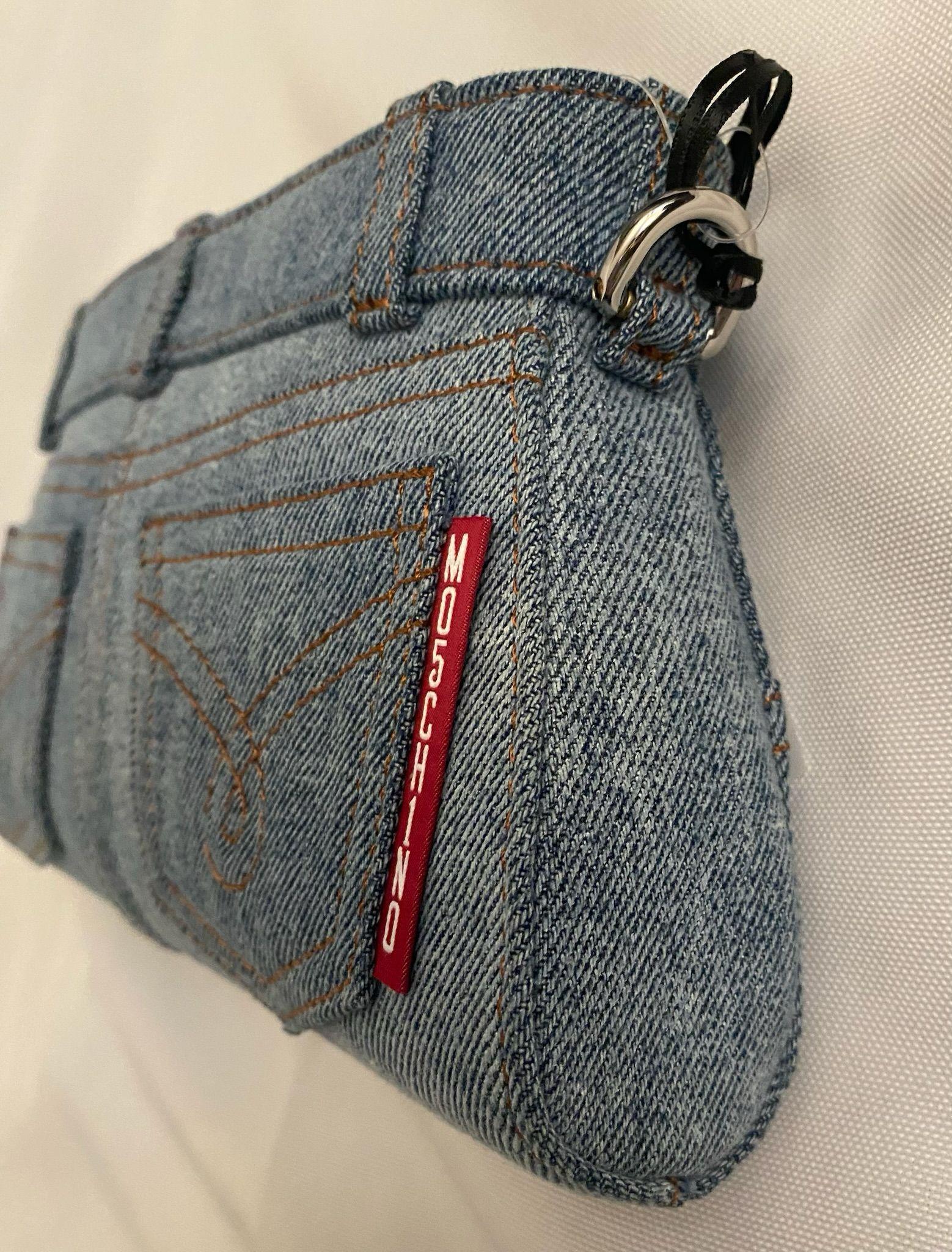 AW23 MOSCHINO Couture Jeremy Scott Denim Shaped Jeans Wristlet Clutch Cotton For Sale 2