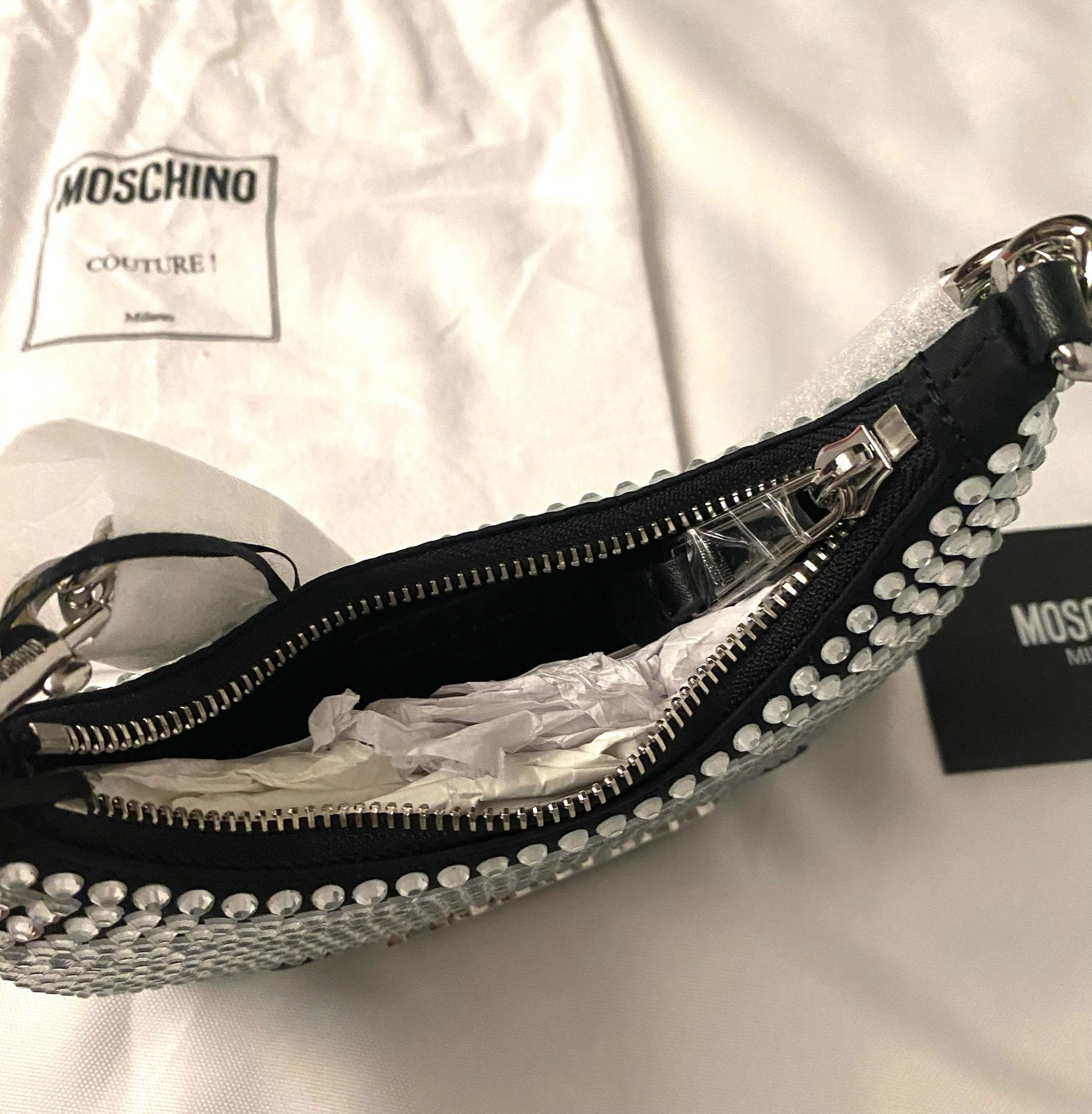 De las mujeres AW23 MOSCHINO Couture Jeremy Scott Bolso negro plateado con tachuelas de diamantes de imitación en venta