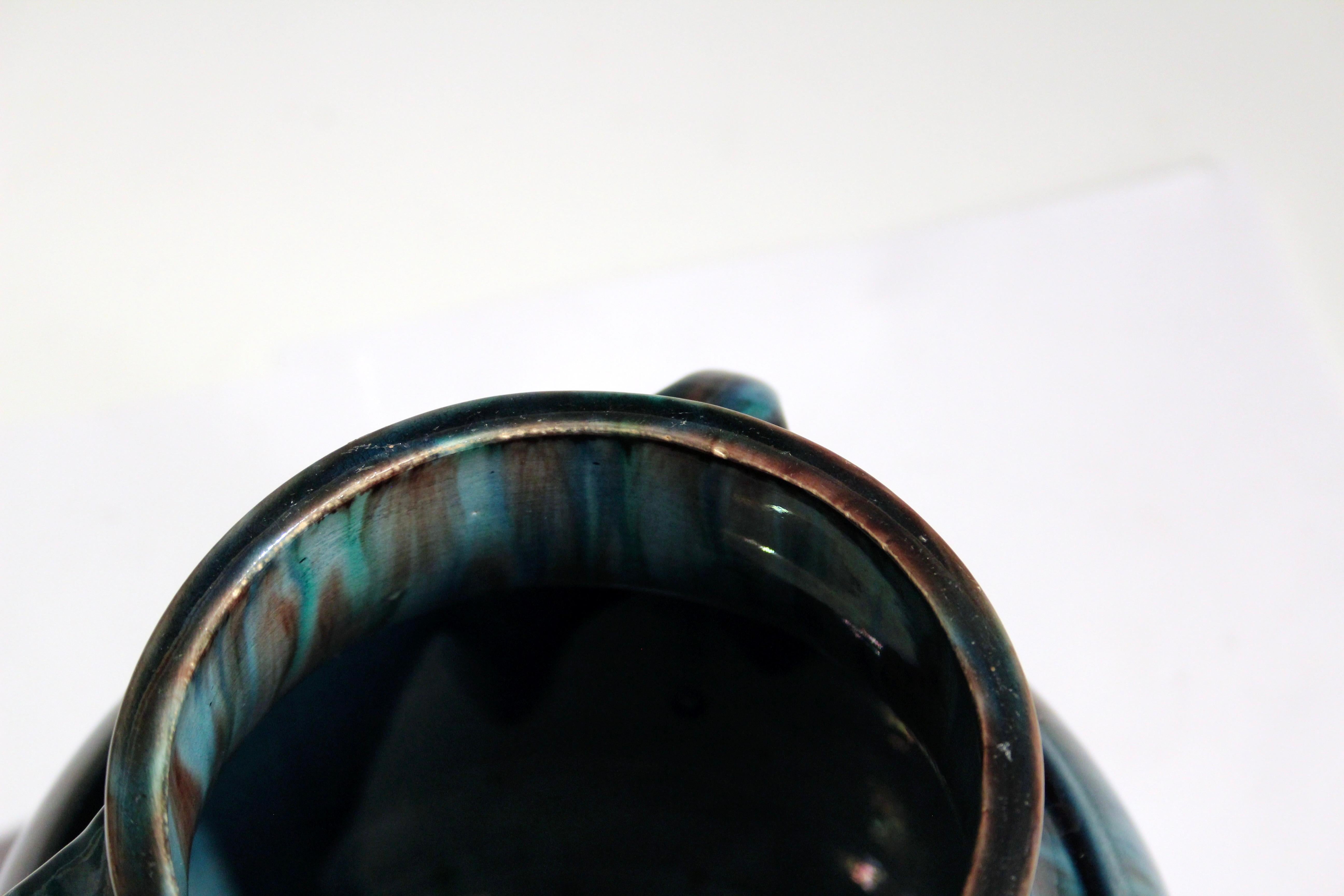 Metà XX secolo Awaji Pottery Vaso d'epoca giapponese Art Deco Smalto blu flambe in vendita