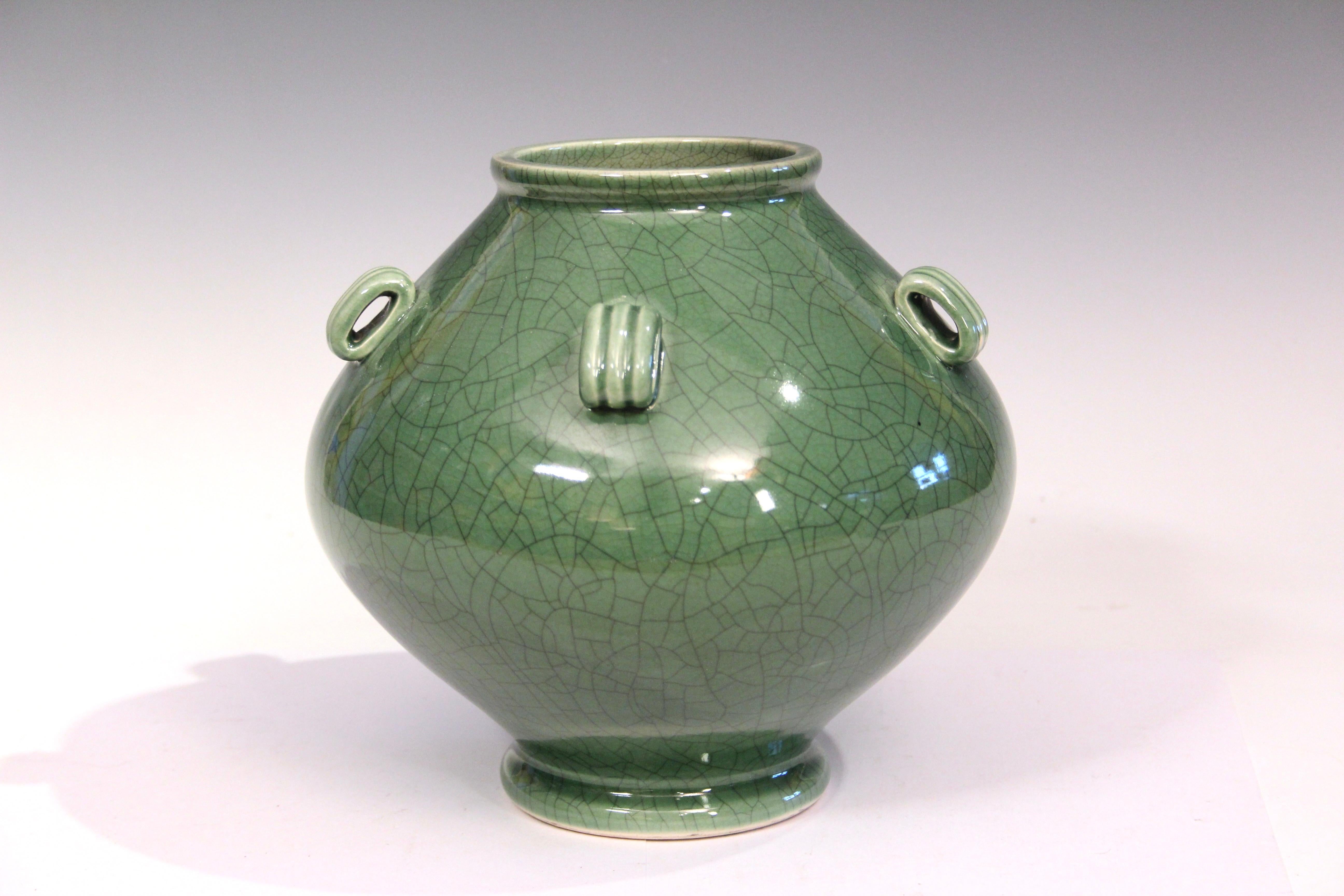 Insolito vaso di Awaji Pottery in forma 