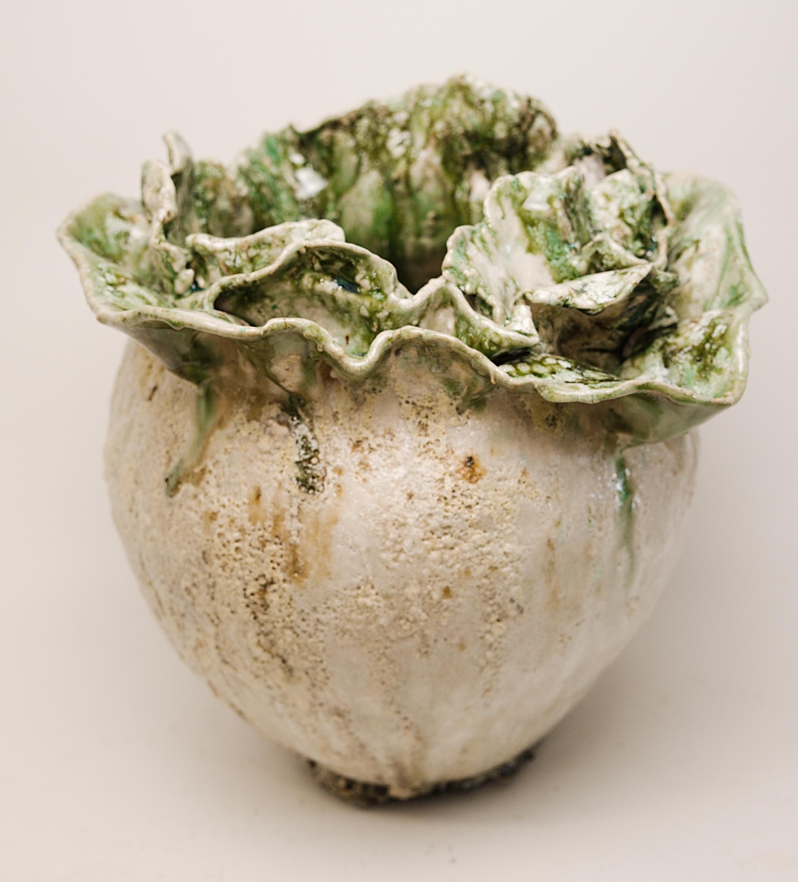 Awakening  Bloom Vase With Green In New Condition For Sale In Van Nuys, CA