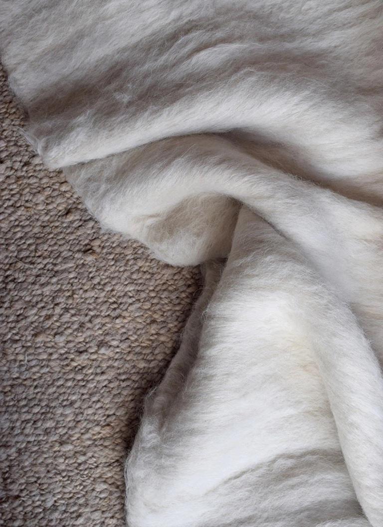 Awanay White Llama Wool Runner Area Rug - 13ft x 4ft im Angebot 4