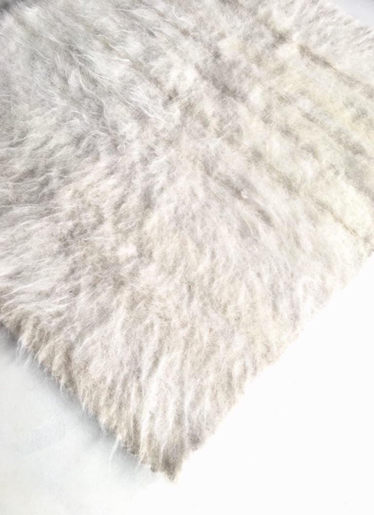 The perfect super soft rug for the foot of your bed.

Feel the luxurious softness of un-dyed 100% natural llama wool on your bare feet when you step out of bed every morning. This is the perfect runner for the side of your bed so that you always