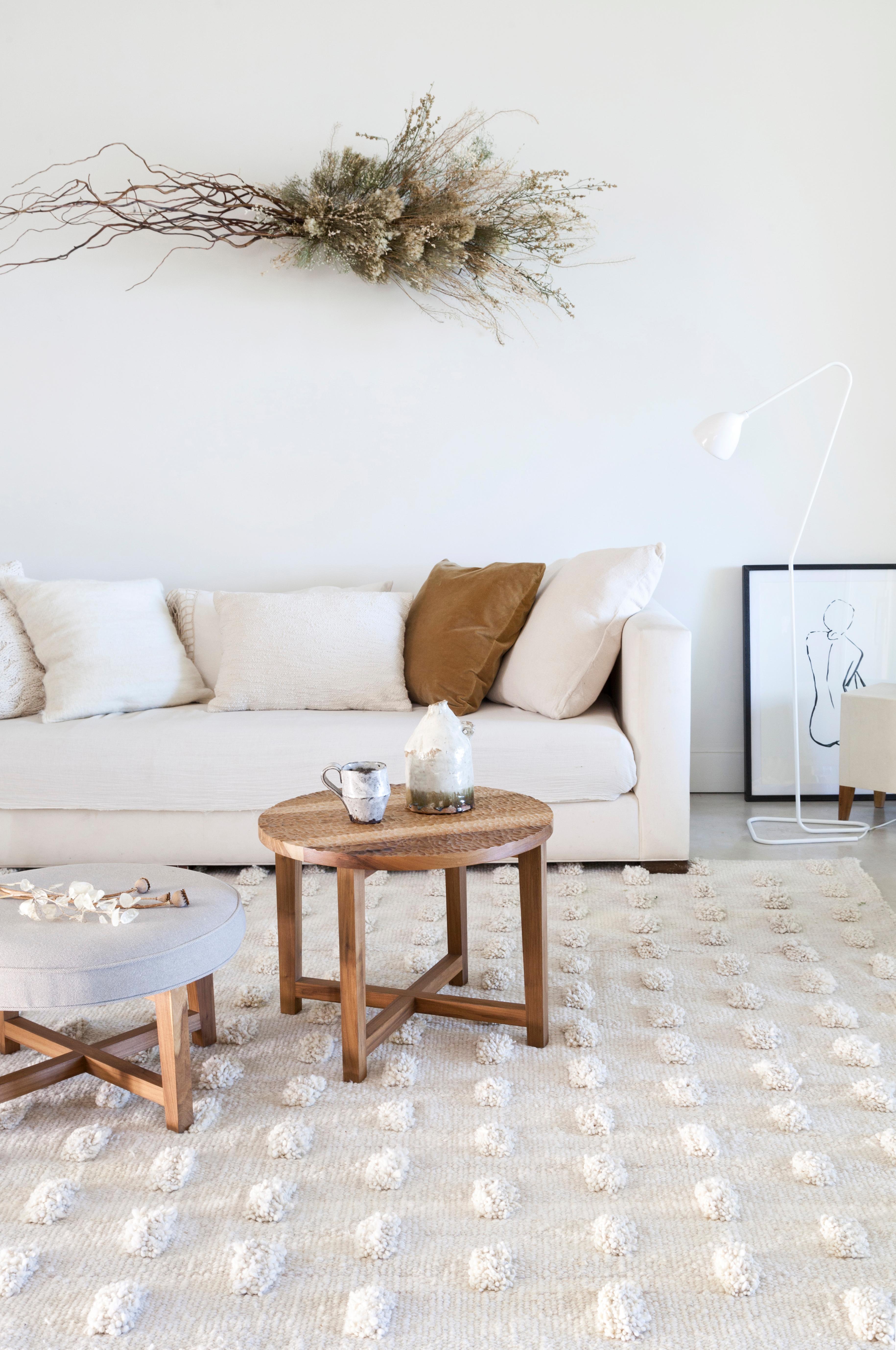 Awanay Camino de Mesa Blanco Margaritas con Mechones - Natural 2.3ft x 30ft Siglo XXI y contemporáneo en venta