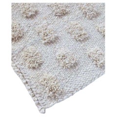 Awanay White Margaritas Runner with Tufts - Natural 2.3ft x 30ft