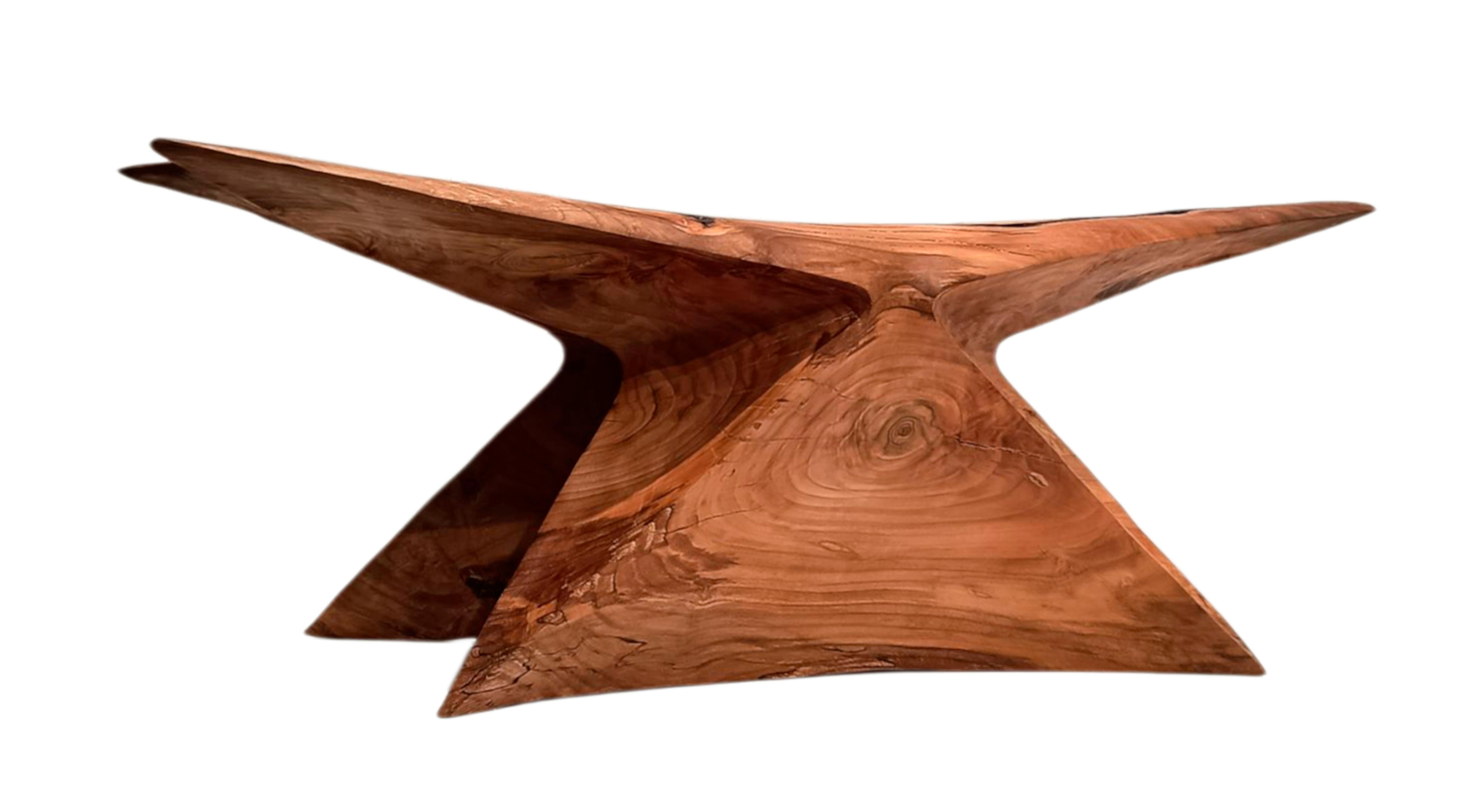 Moderne Awankado Bench in Carved Oak Wood with Beewax Finish by Daniel Soffia en vente