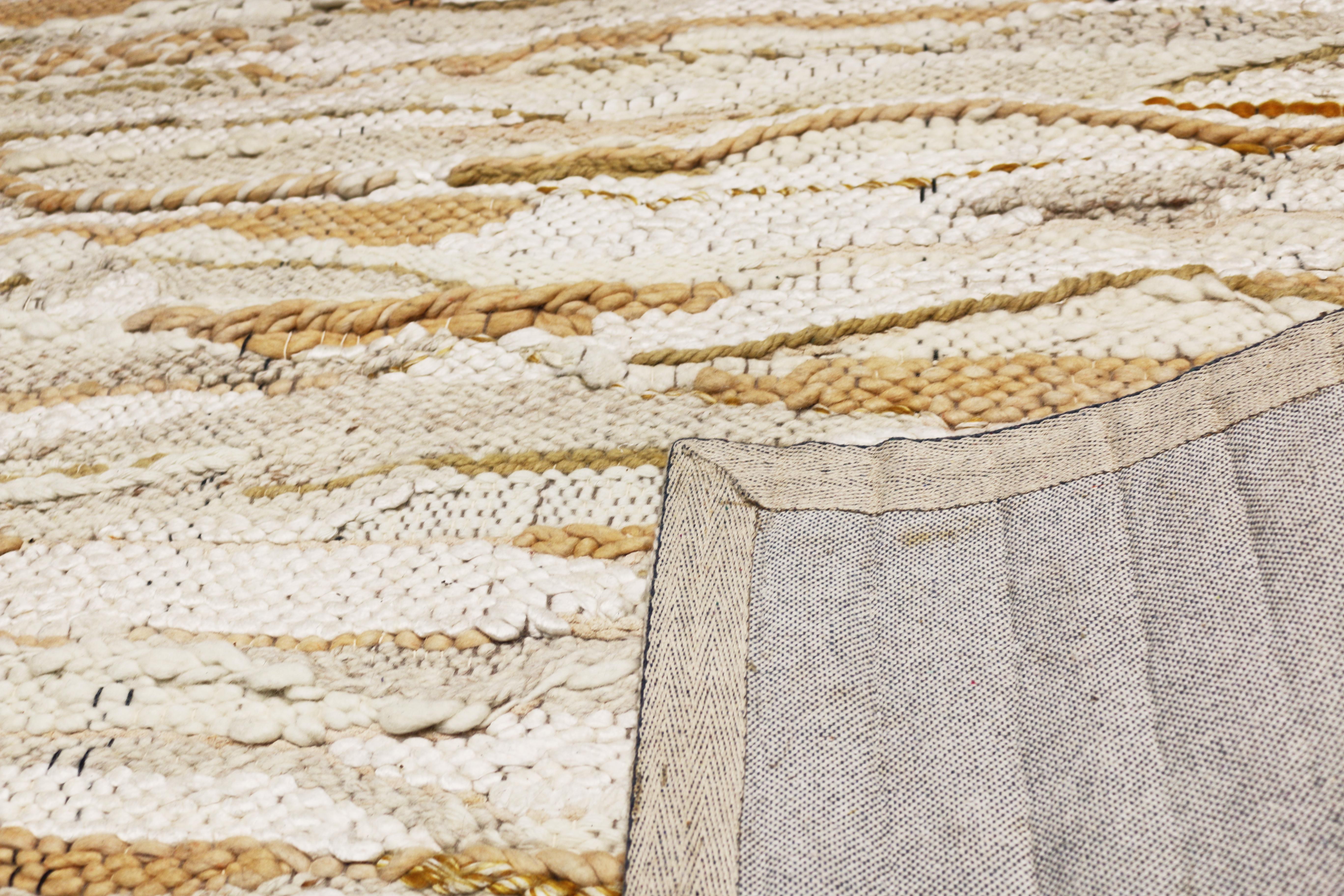 Teppich & Kilim's, preisgekrönter zeitgenössischer Teppich aus neutraler Wolle und Baumwolle (21. Jahrhundert und zeitgenössisch) im Angebot