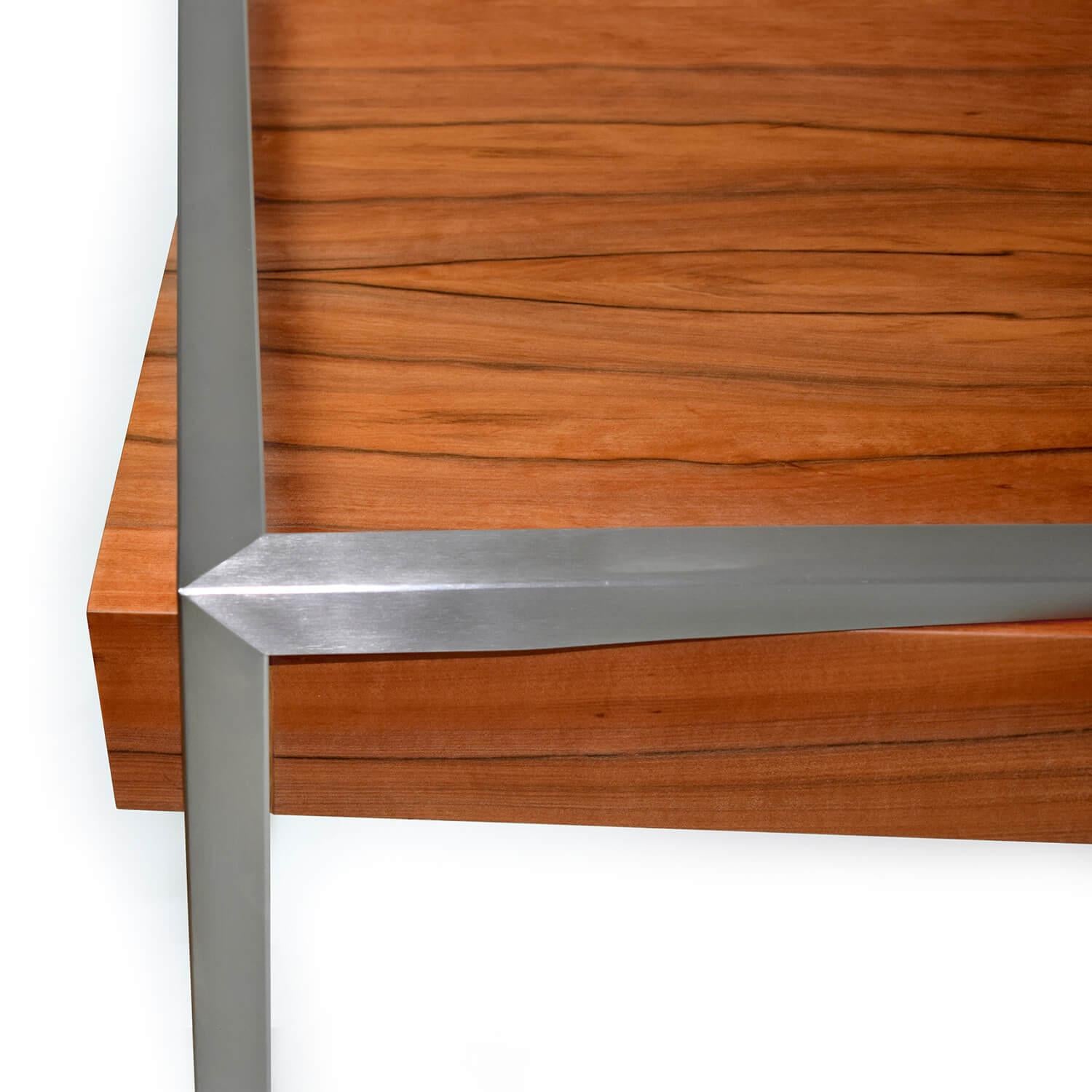 Modern Home Office Writing Executive Desk Tineo Wood & Brushed Stainless Steel In New Condition For Sale In Vila Nova Famalicão, PT