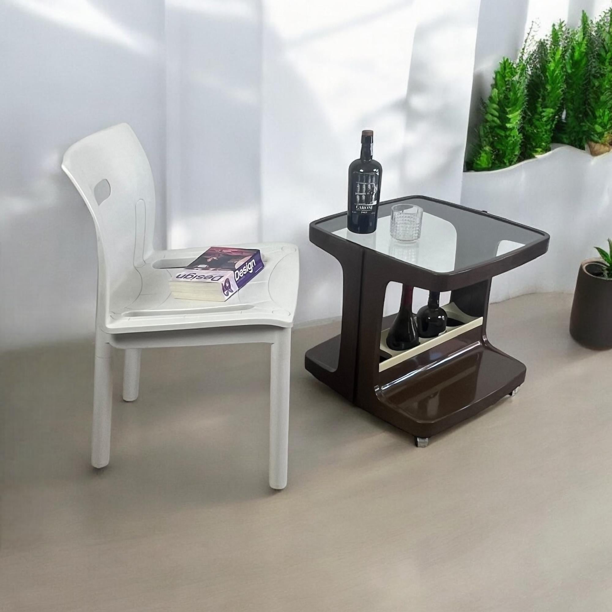 Award-Winning Kartell 4870 Stackable Chairs, Anna Castelli Design, 1980s For Sale 4