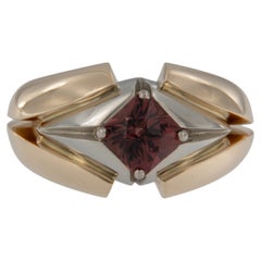 Philip Youngman Bague en or 18KW/14KY avec spinelle taillée, maître tailleur de pierres précieuses primé