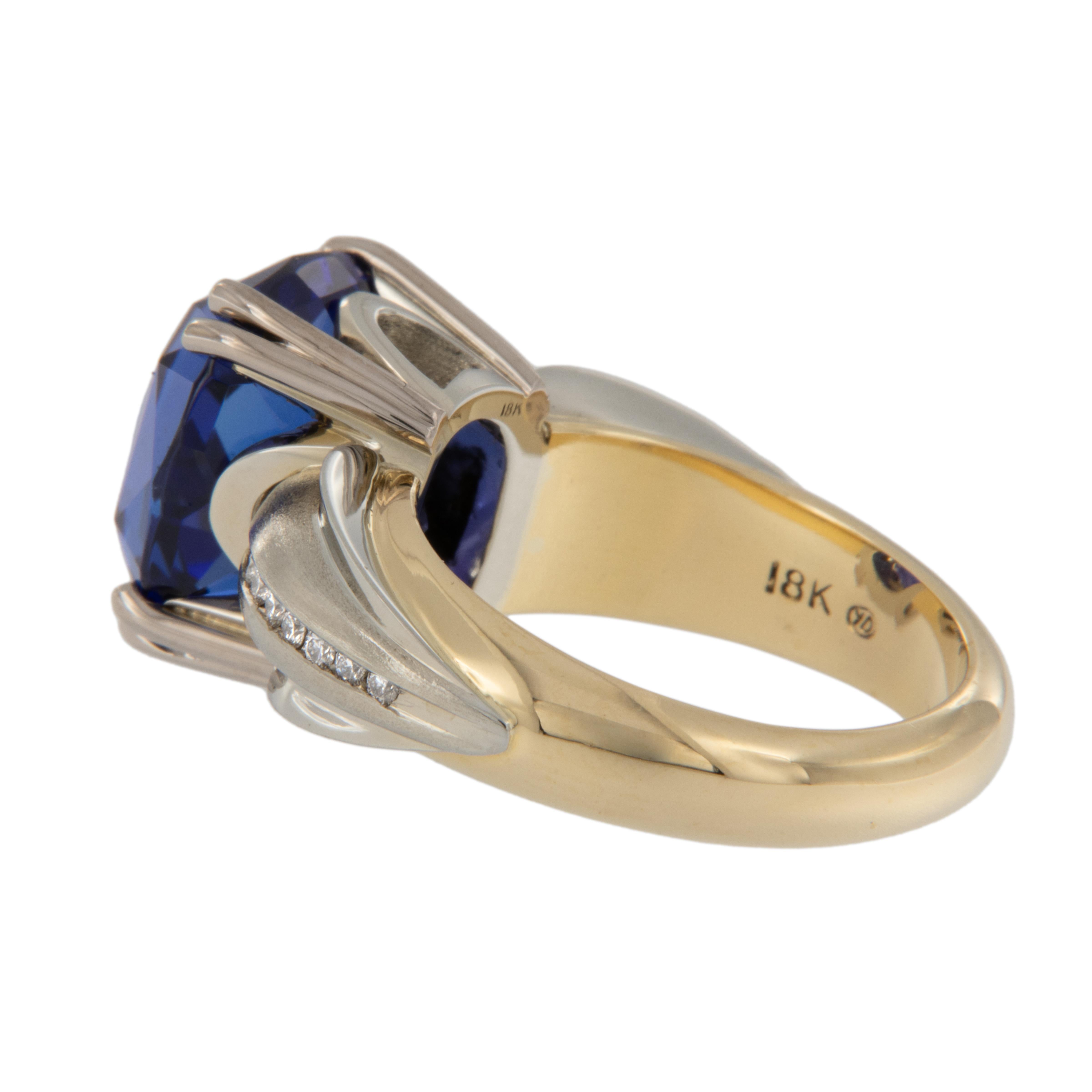 Preisgekrönter Meister-Edelsteinschliff-Tansanitring mit Philip Youngman-Schliff aus 18 Karat Gold (Ovalschliff)