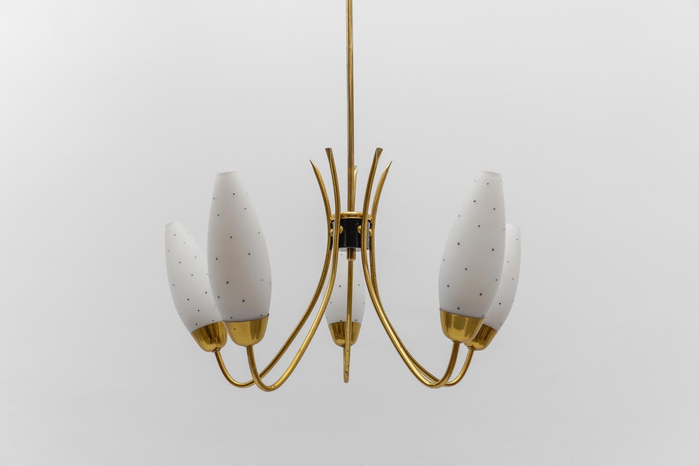 Awesome Brass Spider Lamp with Dotted Glass Shades, 1950s Italy For Sale 3