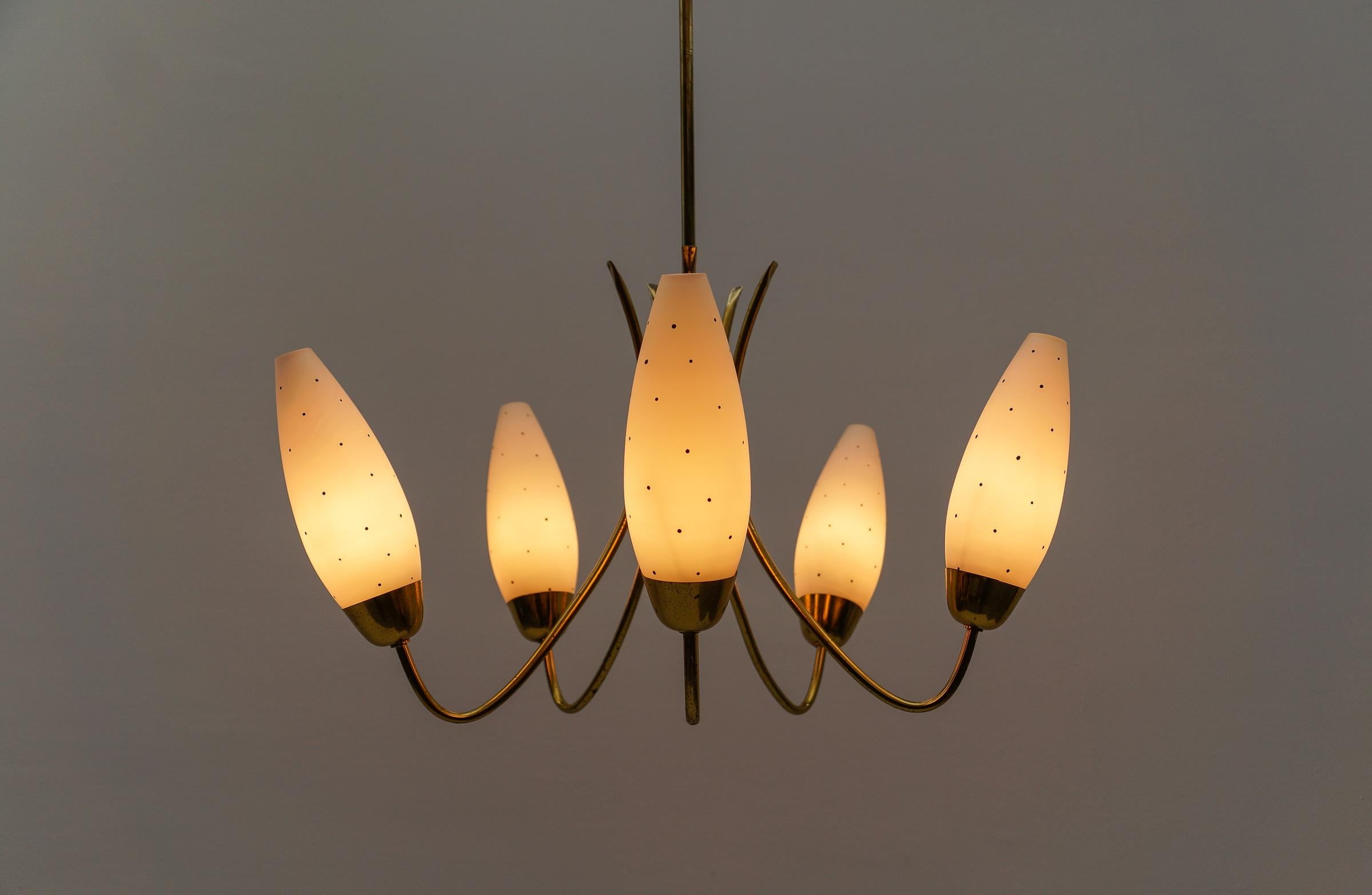 Mid-20th Century Awesome Brass Spider Lamp with Dotted Glass Shades, 1950s Italy For Sale