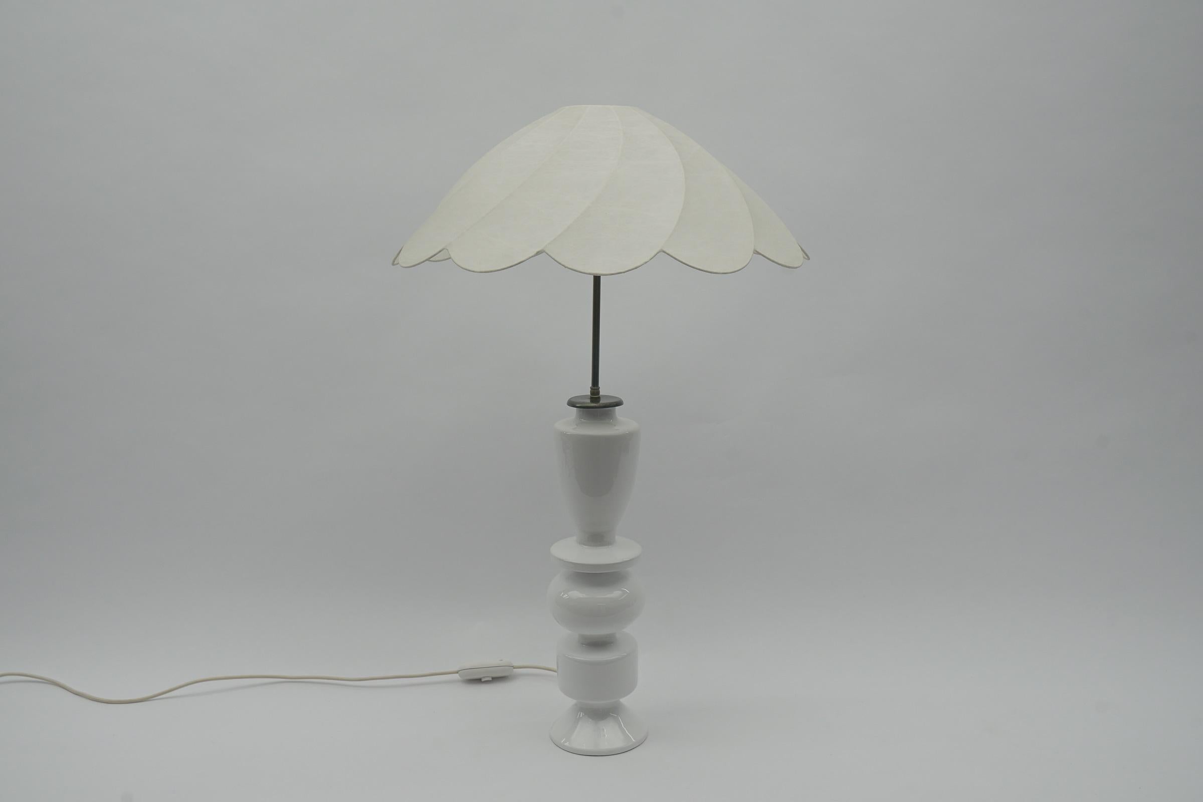 Mid-Century Modern Awesome Ceramic Table Lamp with a Cocoon Lampshade, 1950s Italy For Sale