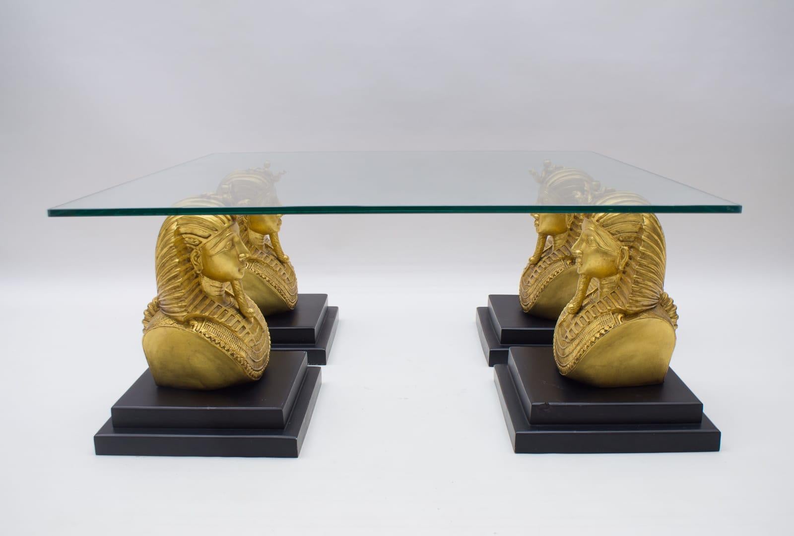 Impresionante Mesa de Centro Egipcia Faraón Ramsés Patas Escultura, años 60, Italia en venta 13