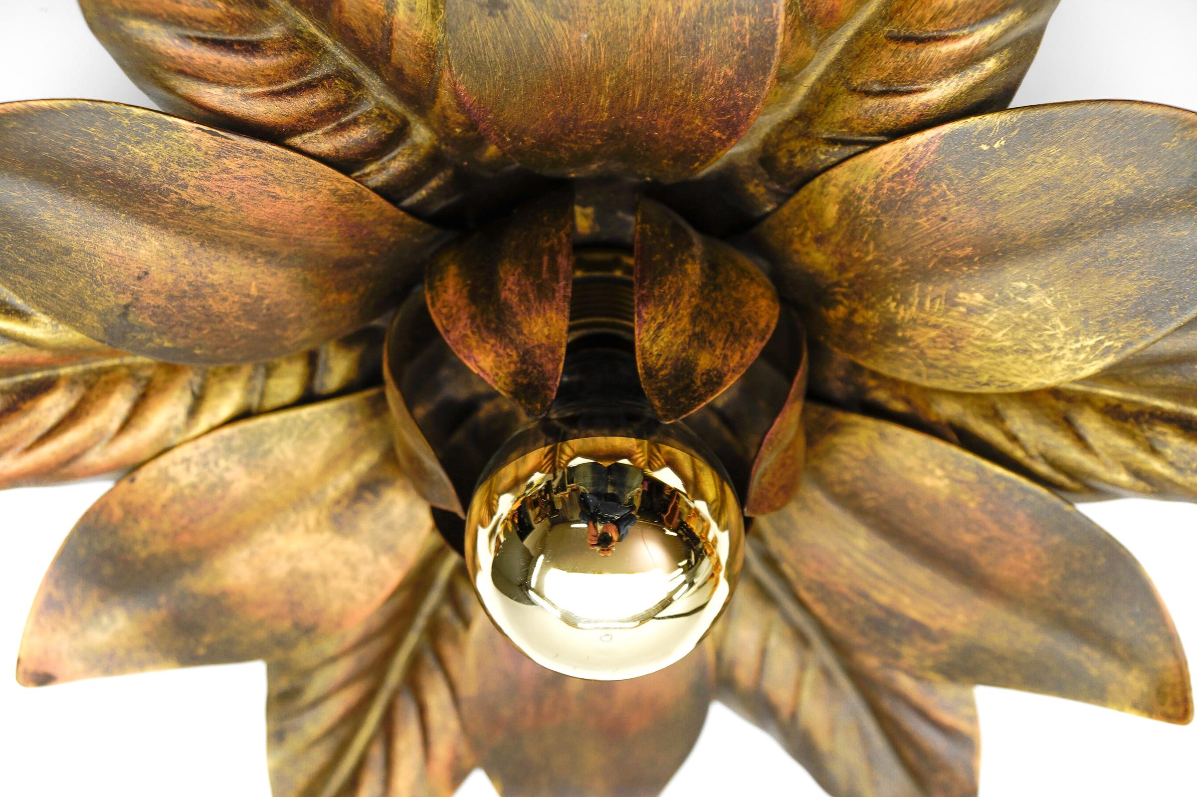 Awesome Gilded Florentine Wall or Ceiling Lamp, Italy 1960s For Sale 6