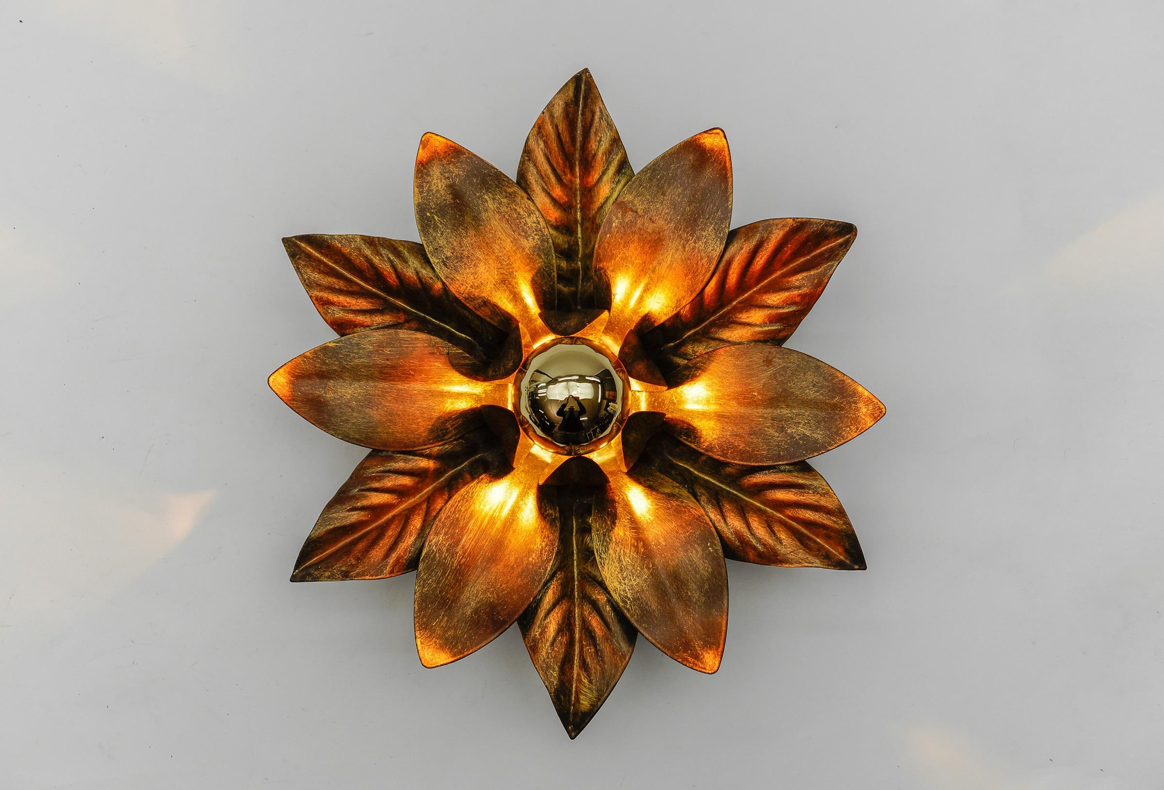 Mid-20th Century Awesome Gilded Florentine Wall or Ceiling Lamp, Italy 1960s For Sale