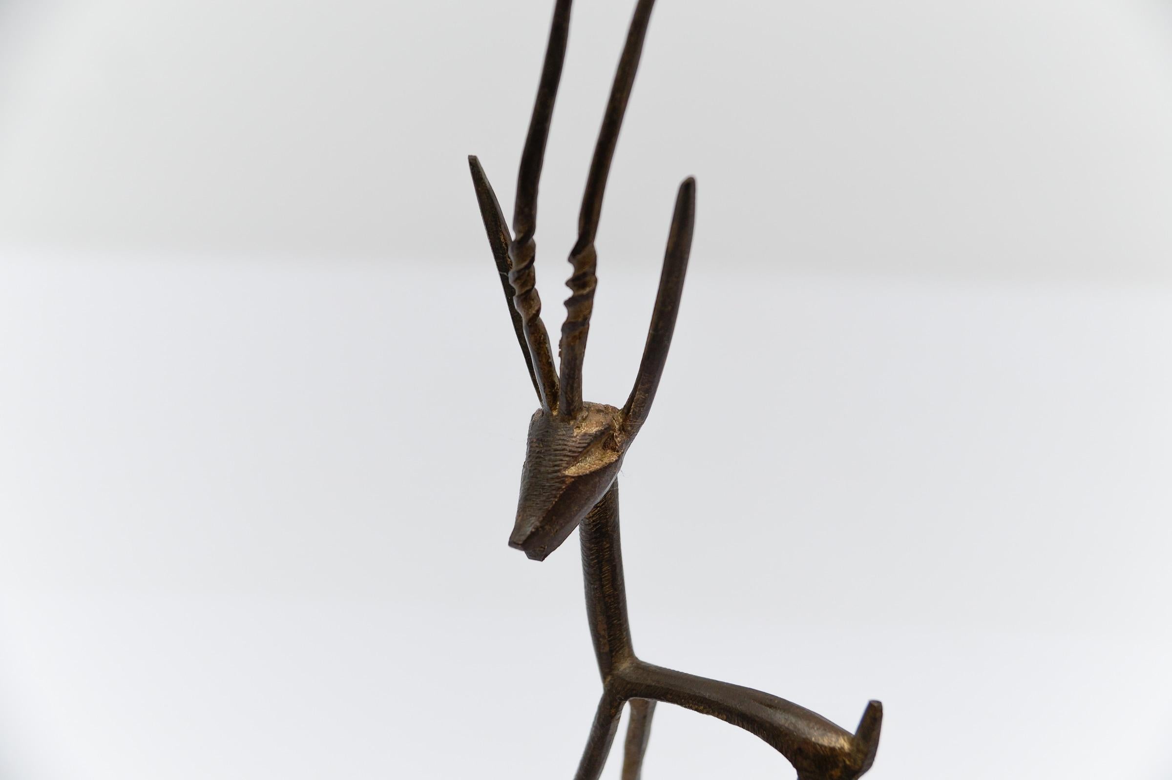 impressionante scultura in bronzo con gazzella fatta a mano, anni '60 in vendita 2