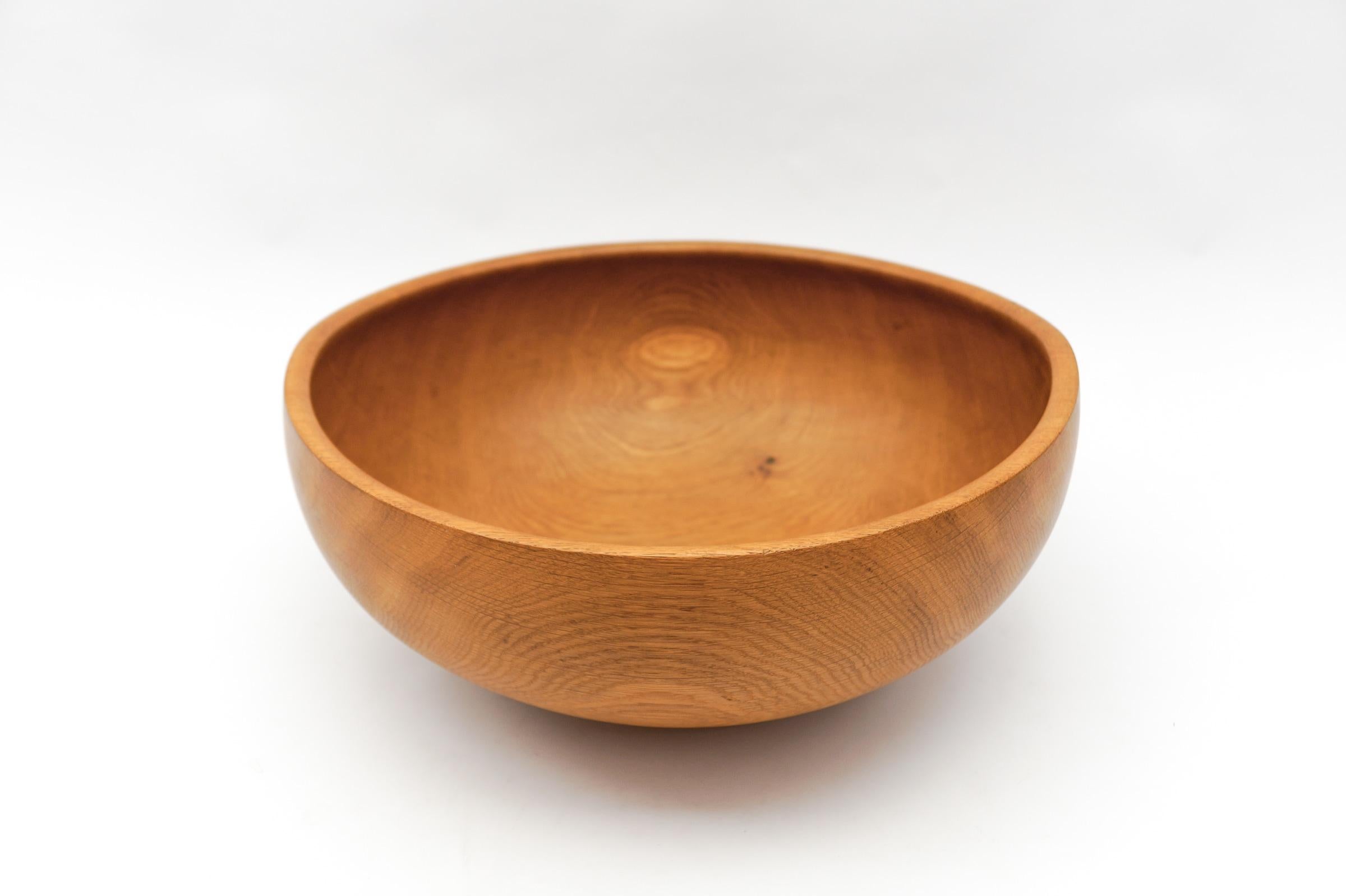 Awesome Huge Mid-Century Modern Oak Bowl by K. Weichselbaum, 1999 Germany In Excellent Condition For Sale In Nürnberg, Bayern