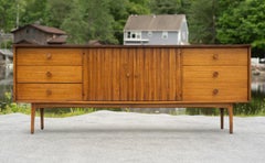 Superbe armoire ou commode à 9 tiroirs en bois de rose et noyer Paldao de Lane Furniture
