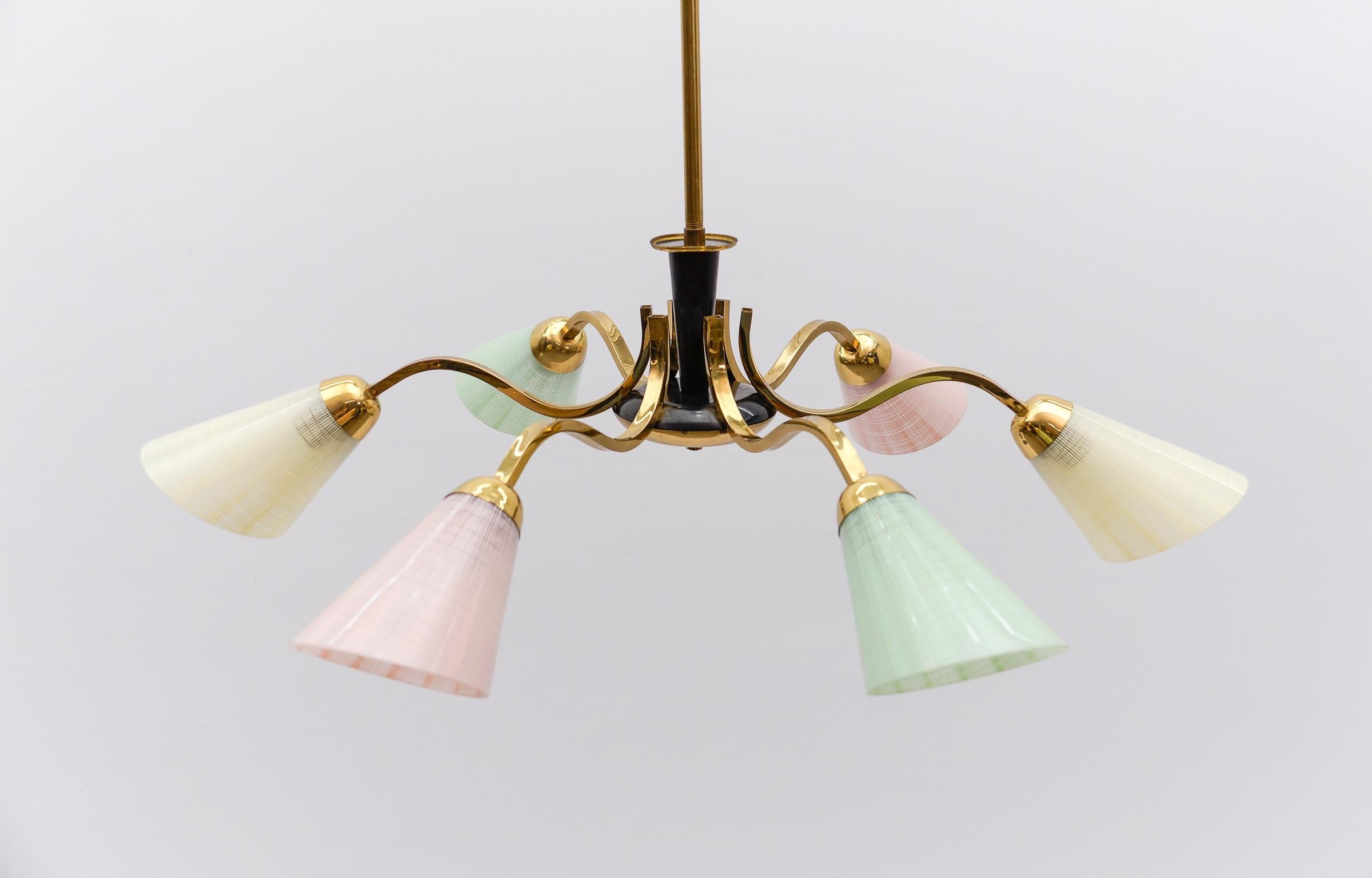 Awesome Multicolored Spider Lamp in the Manner of Arteluce, Italy, 1950s In Good Condition For Sale In Nürnberg, Bayern