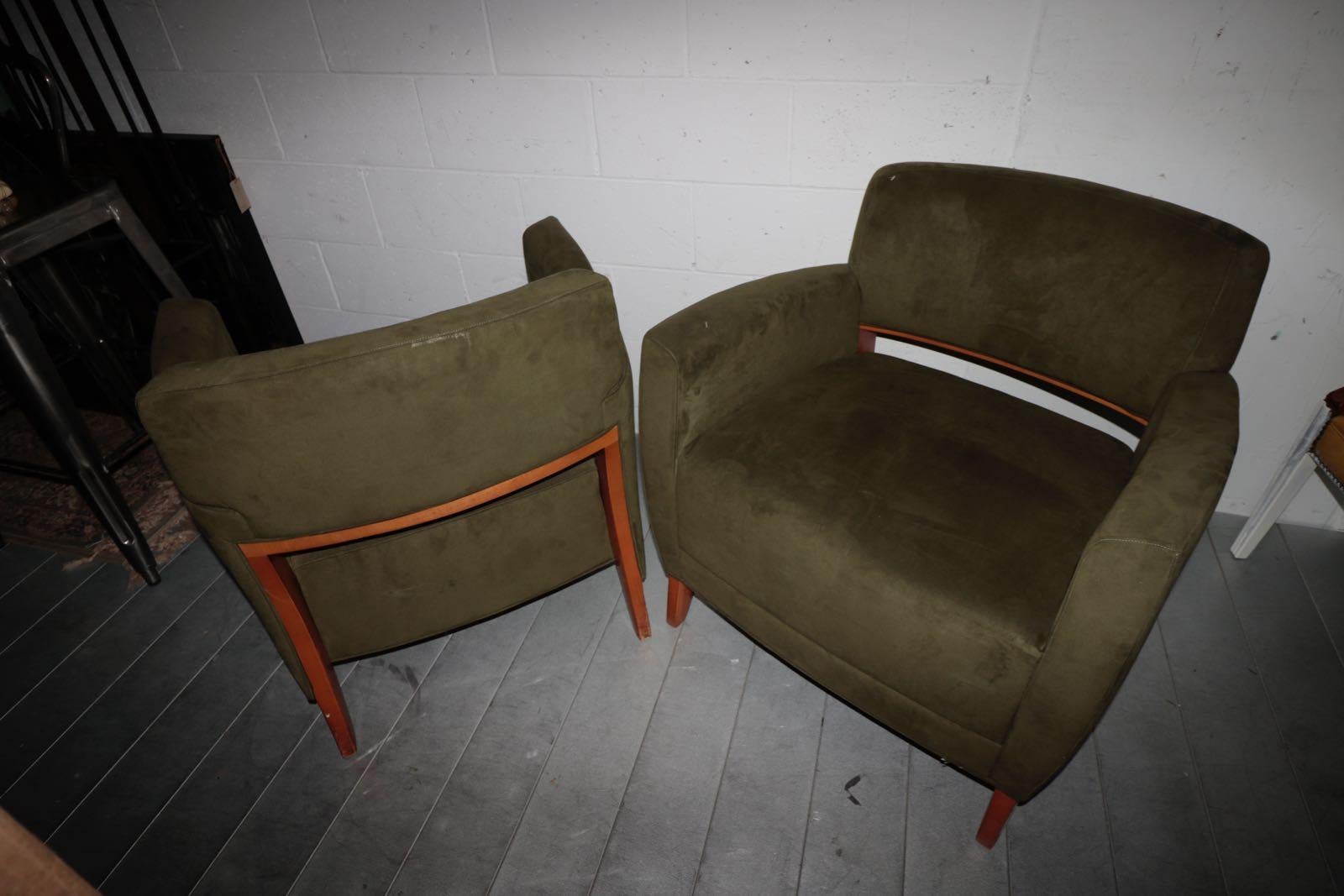 Awesome Pair of 1970s Streamlined and Cool! Midcentury Bernhardt Club Chairs For Sale 6