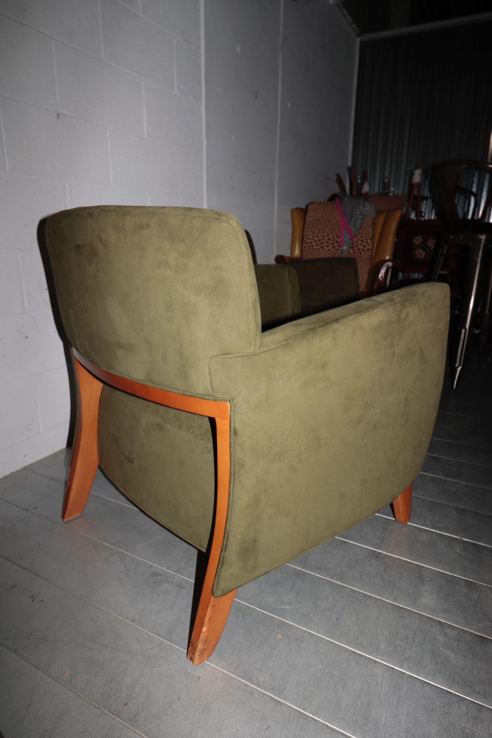 20th Century Awesome Pair of 1970s Streamlined and Cool! Midcentury Bernhardt Club Chairs For Sale