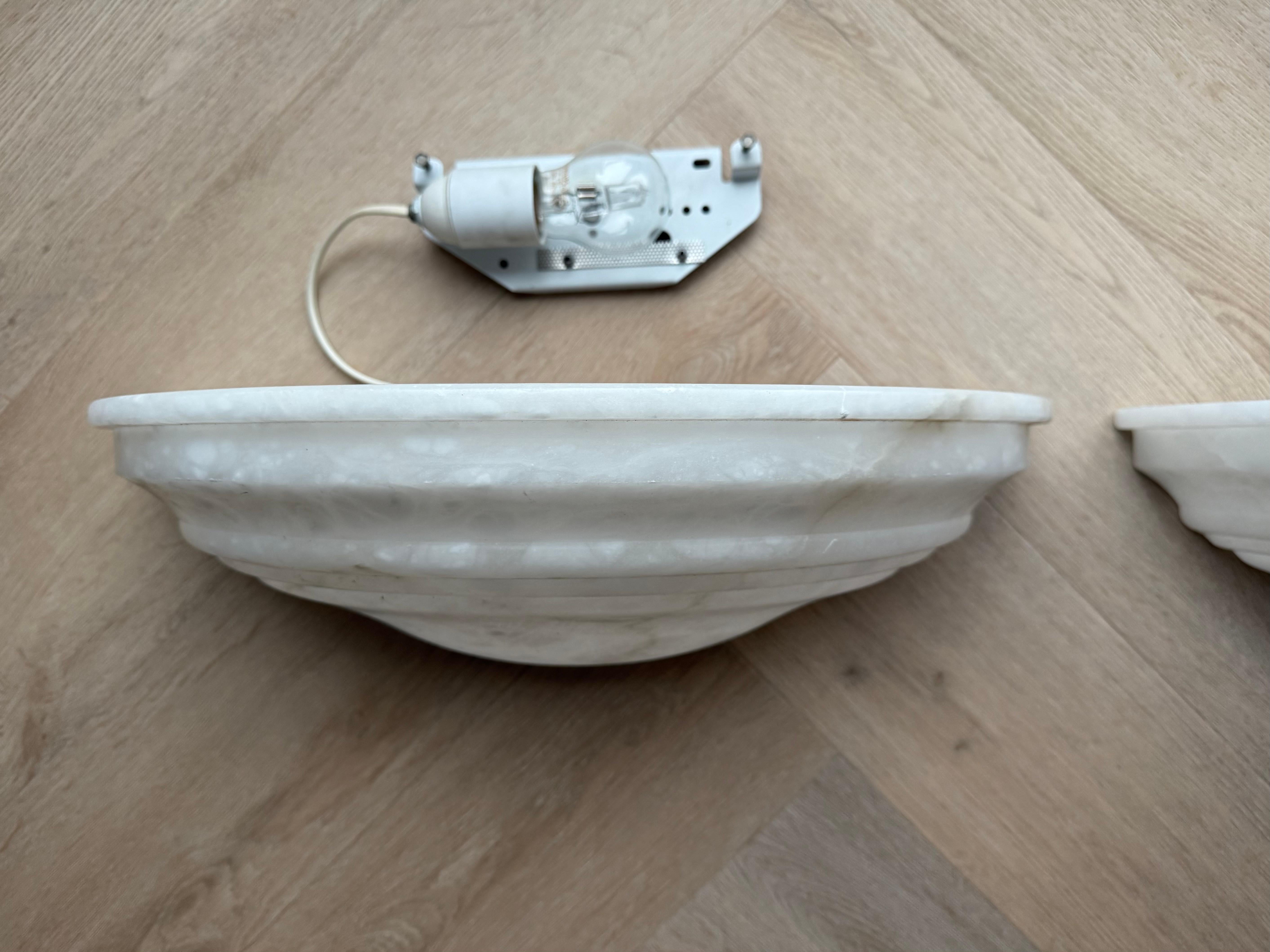 Awesome Shape & Extra Large Pair of Midcentury Made White Alabaster Wall Sconces For Sale 7