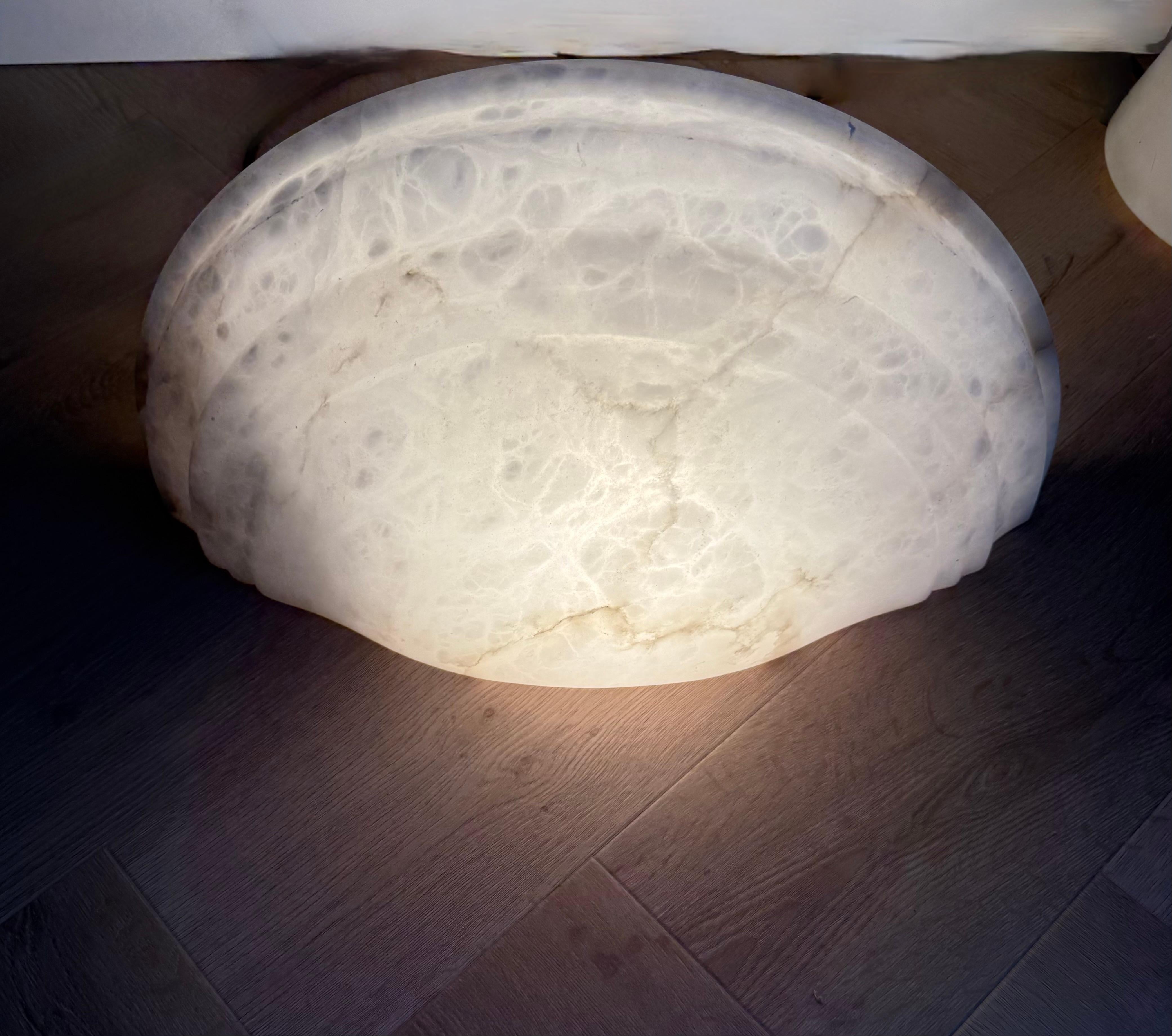 Awesome Shape & Extra Large Pair of Midcentury Made White Alabaster Wall Sconces For Sale 8