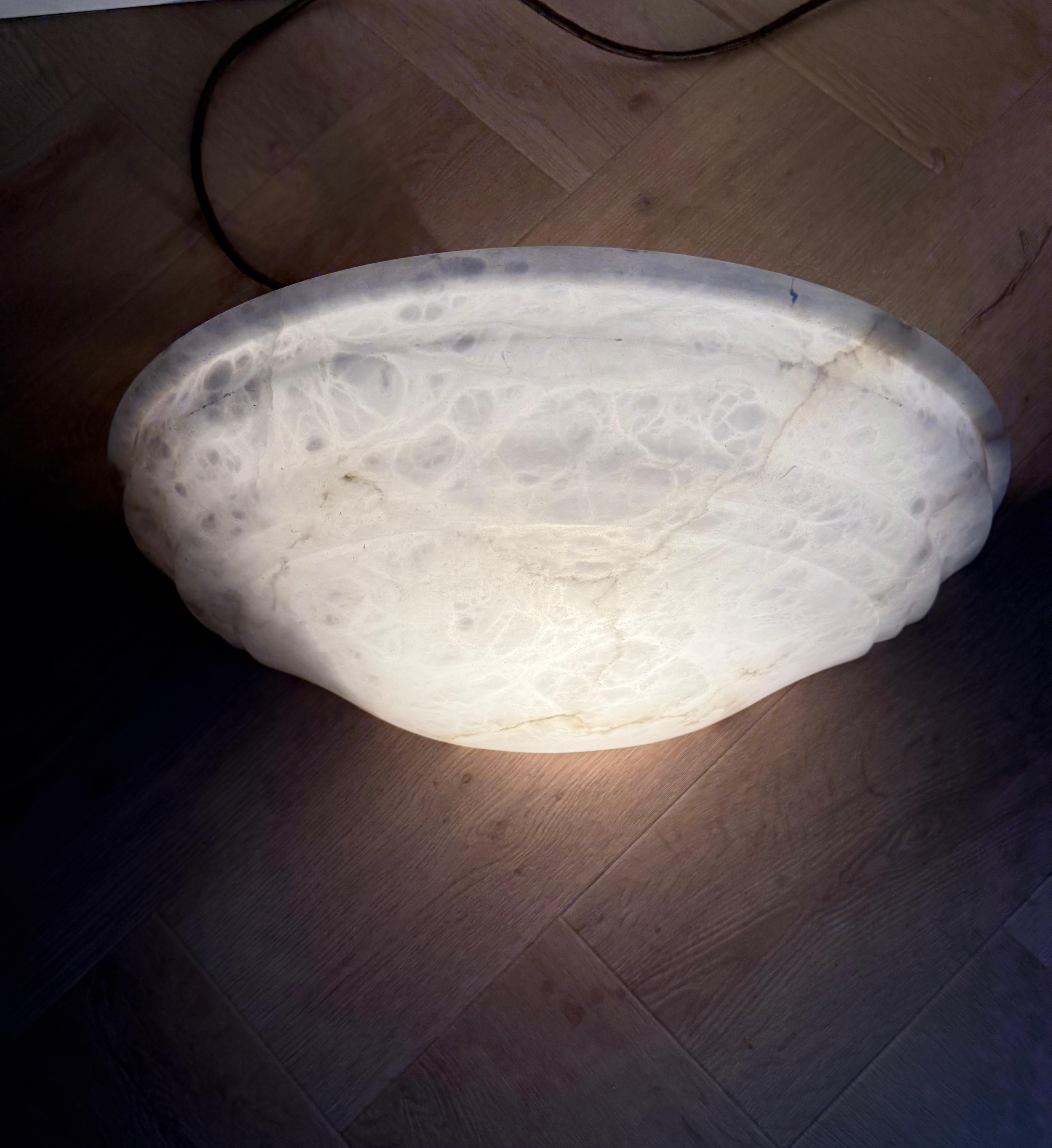 Awesome Shape & Extra Large Pair of Midcentury Made White Alabaster Wall Sconces For Sale 11