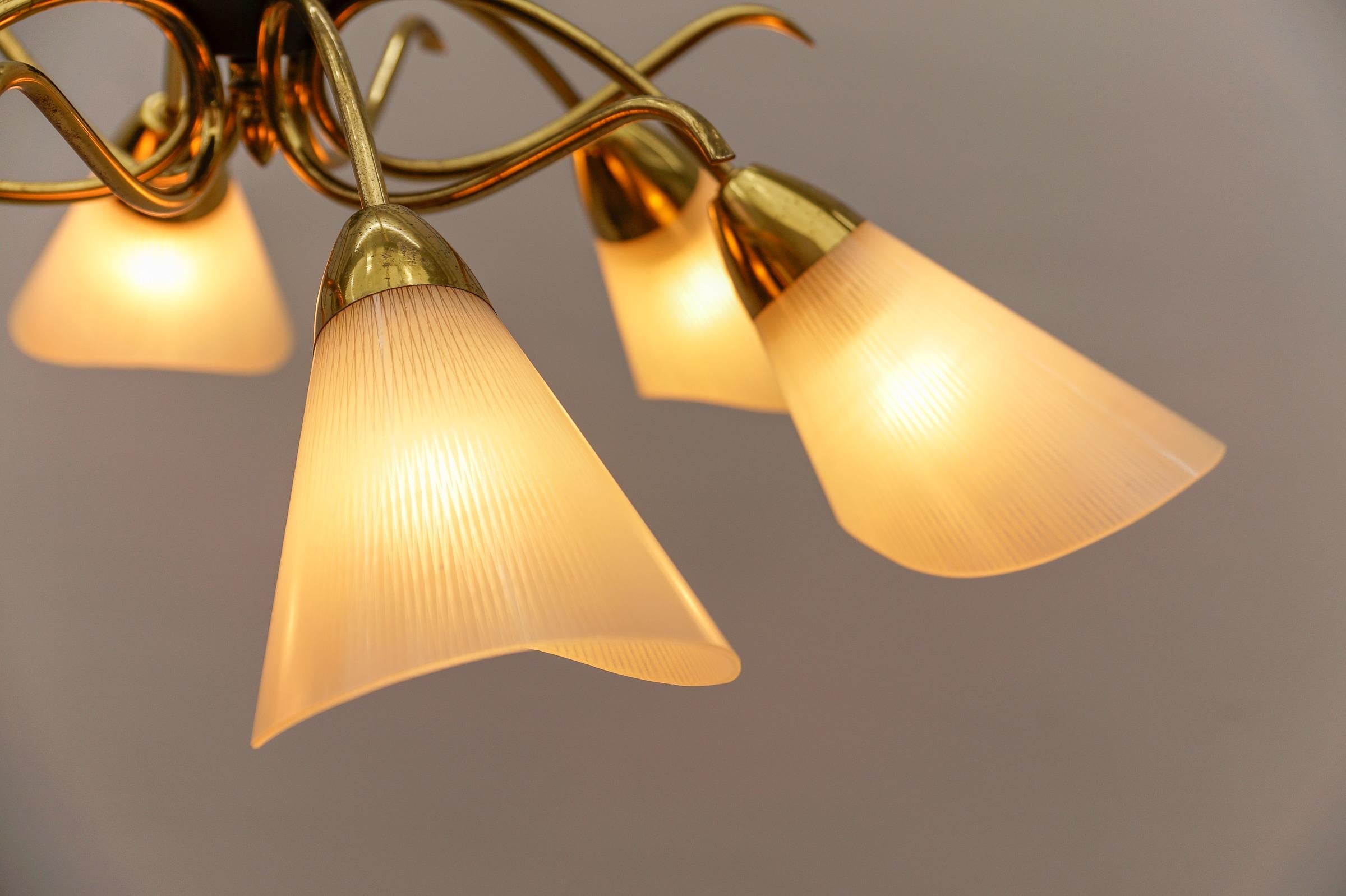 Lampada a ragno alla maniera di Arteluce, Italia, anni '50 in vendita 6