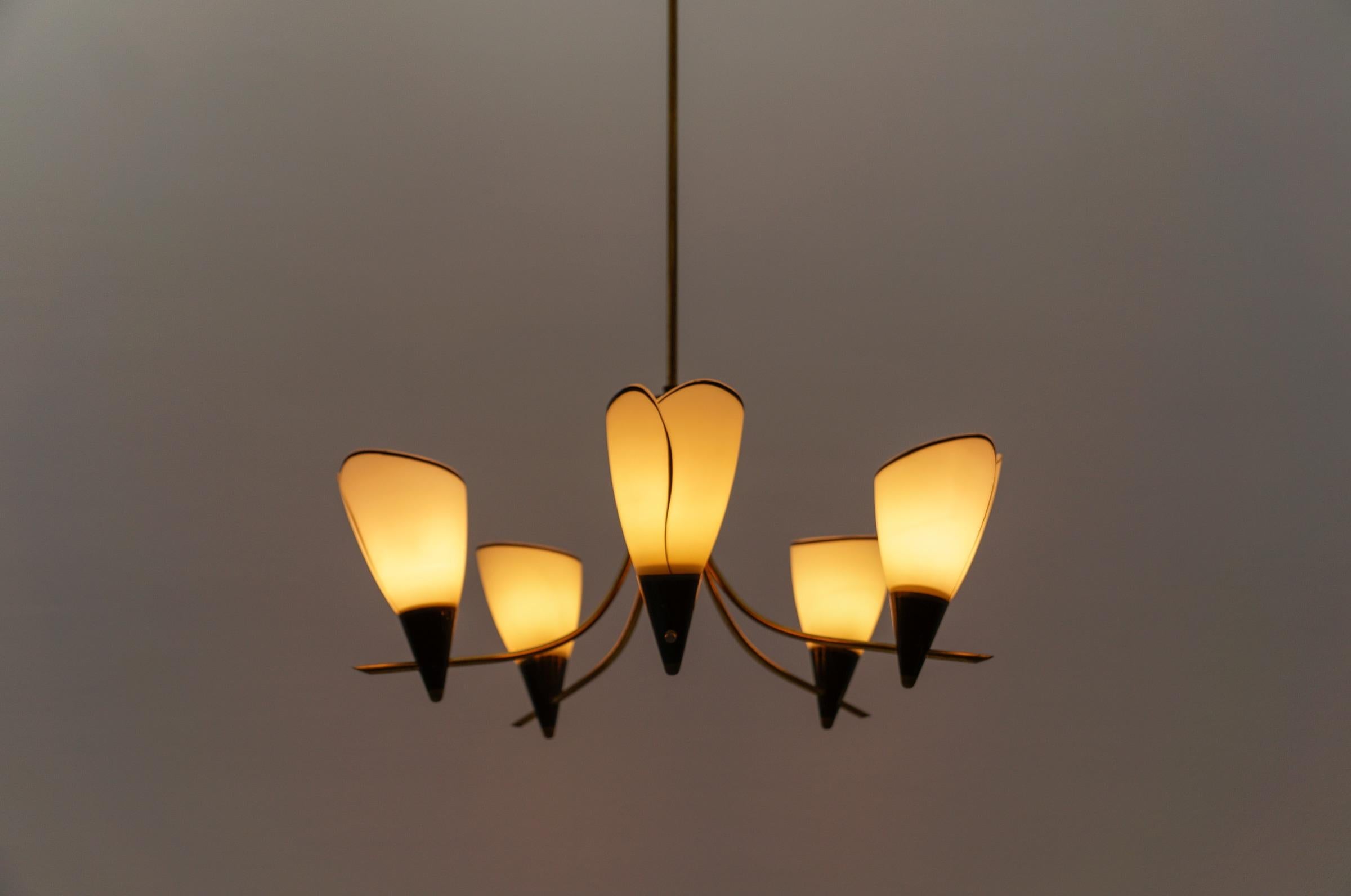 Superbe lampe Sputnik à la manière d'Arteluce, Italie, années 1950 en vente 6