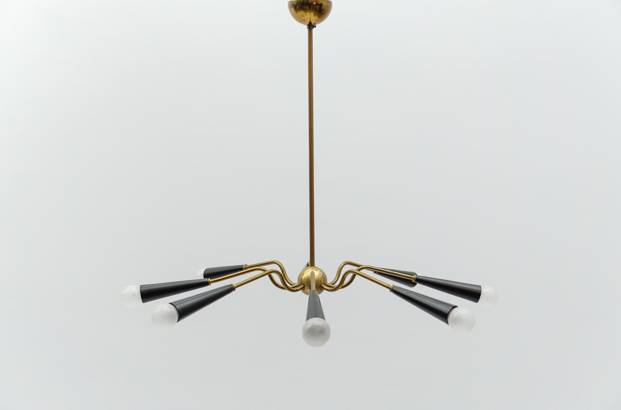 Superbe lampe Sputnik à la manière d'Arteluce, Italie, années 1950 en vente 2