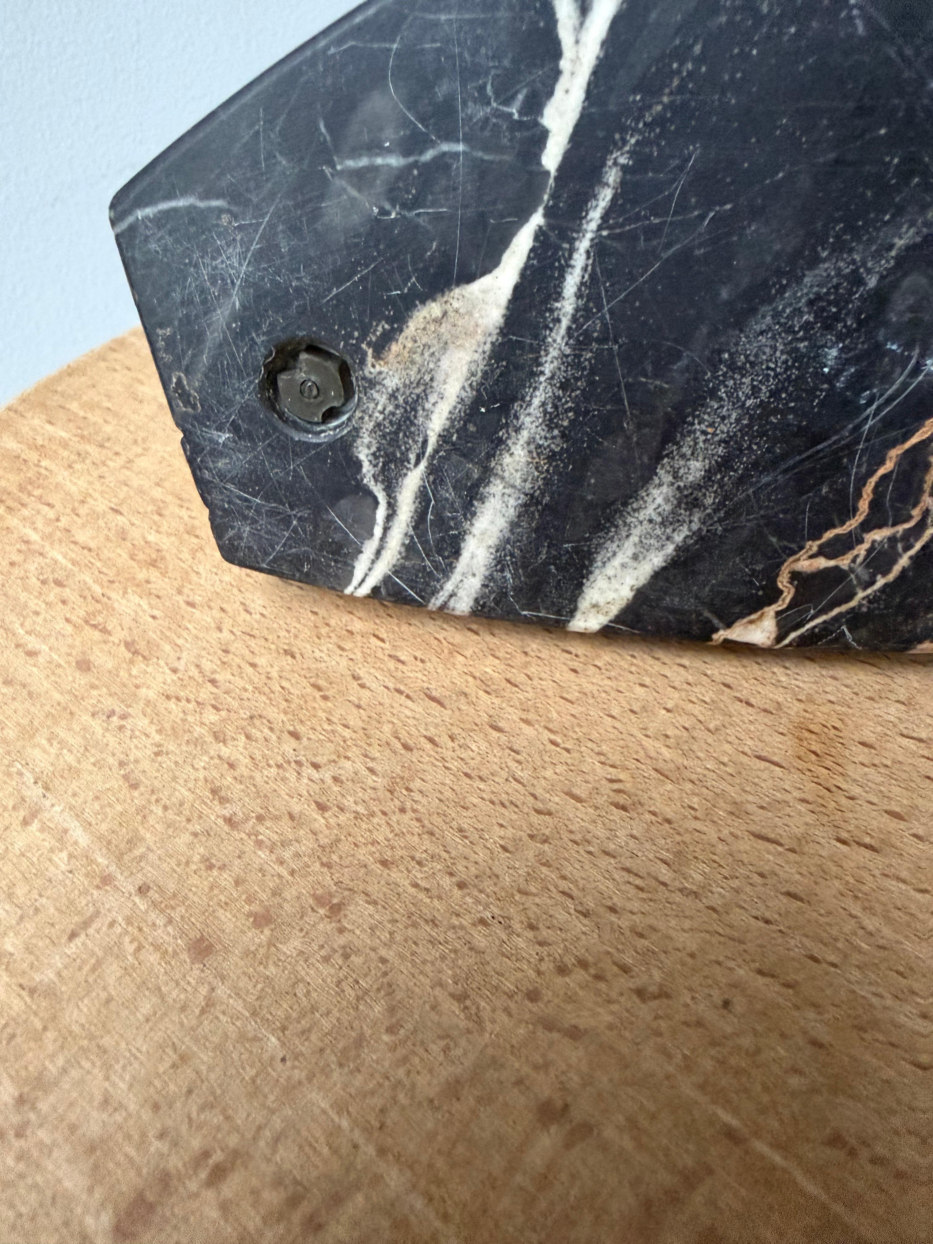 Scultura di scrittore seduto in bronzo di Vienna con base in marmo nero in vendita 9