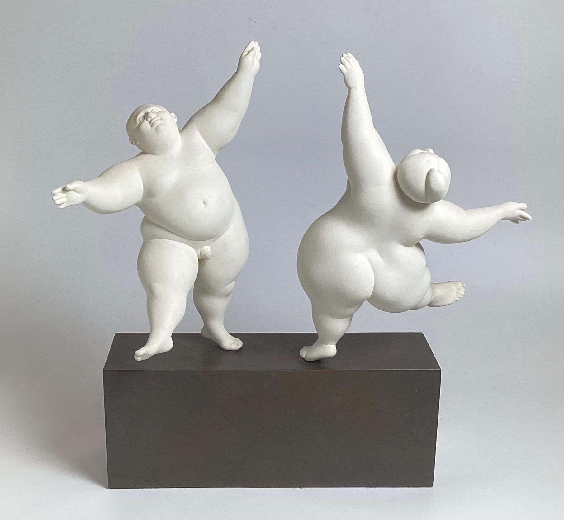 Moderne AWhimsical Modern Sculpture  Intitulé Adams et Eve par Steffi Greenbaum en vente