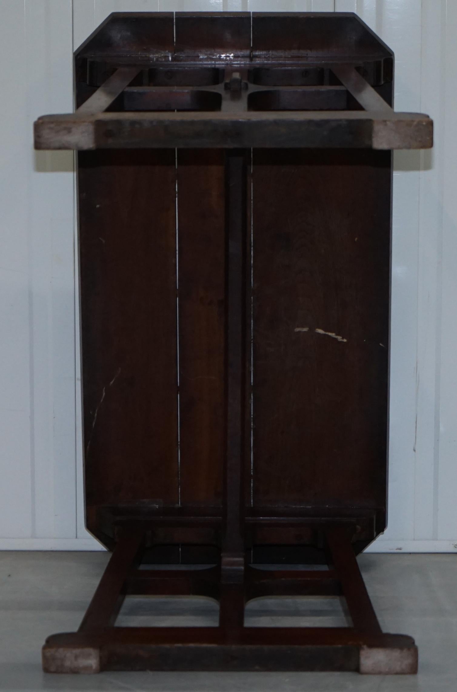 A.W.N Pugin Gothic Revival Vestry Writing Table Desk Made in England, circa 1780 11