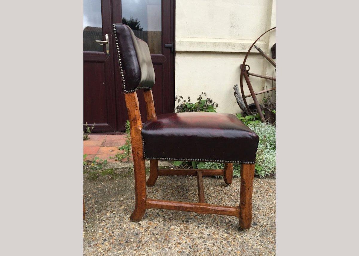 pugin chair