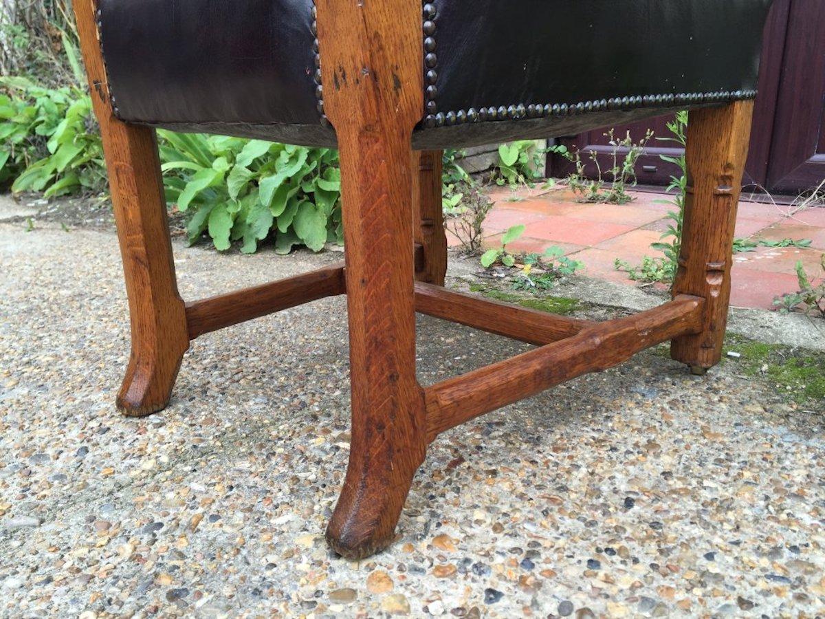 19th Century AWN Pugin Pair of Gothic Revival Oak Dining Chairs for the Palace of Westminster For Sale