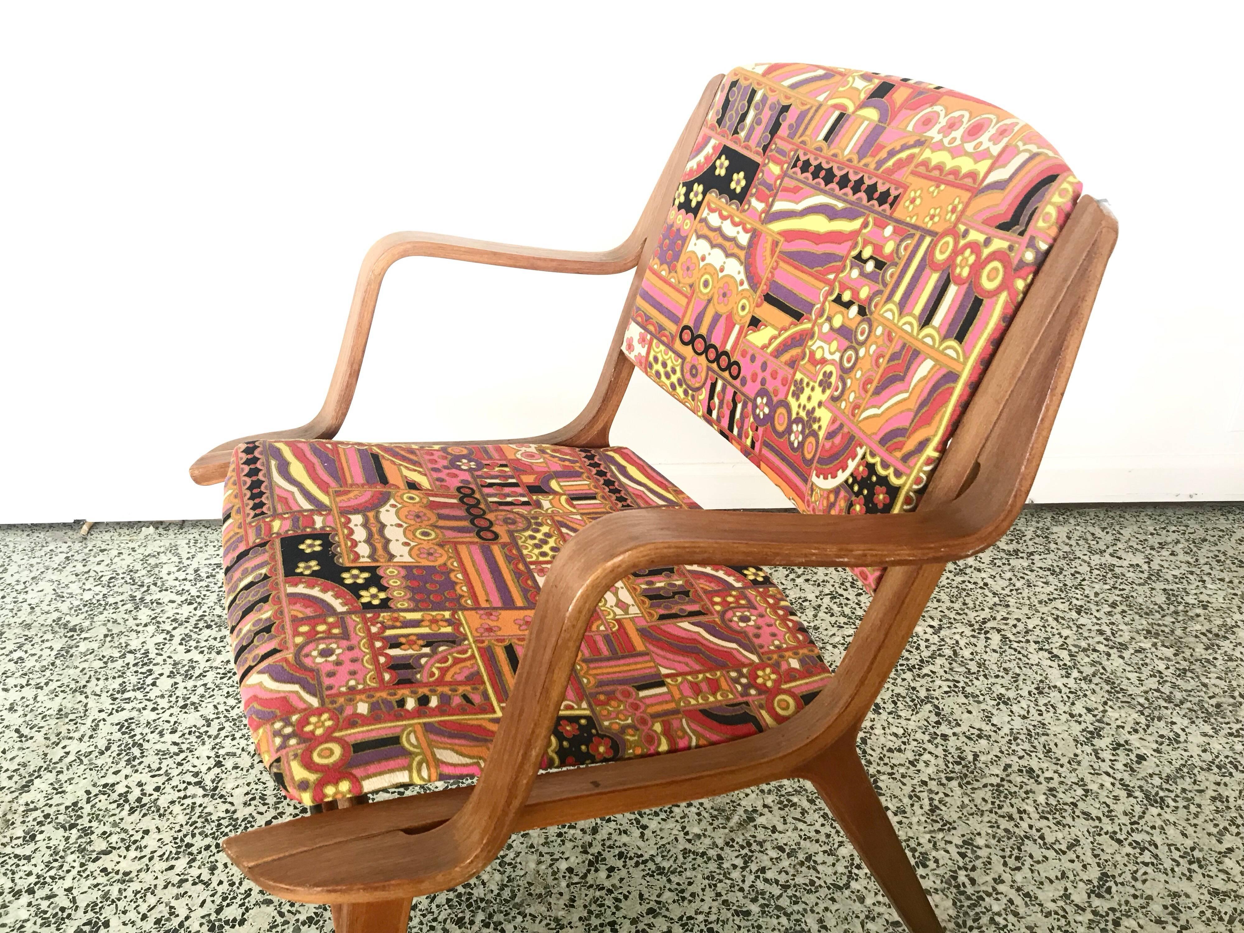 Designer: Peter Hvidt & Orla Mølgaard-Nielsen
Manufacturer: Fritz Hansen 
Period/style: Mid-Century Modern 
Country: Denmark 
Date: 1950s

Possibly Peter Max upholstery.