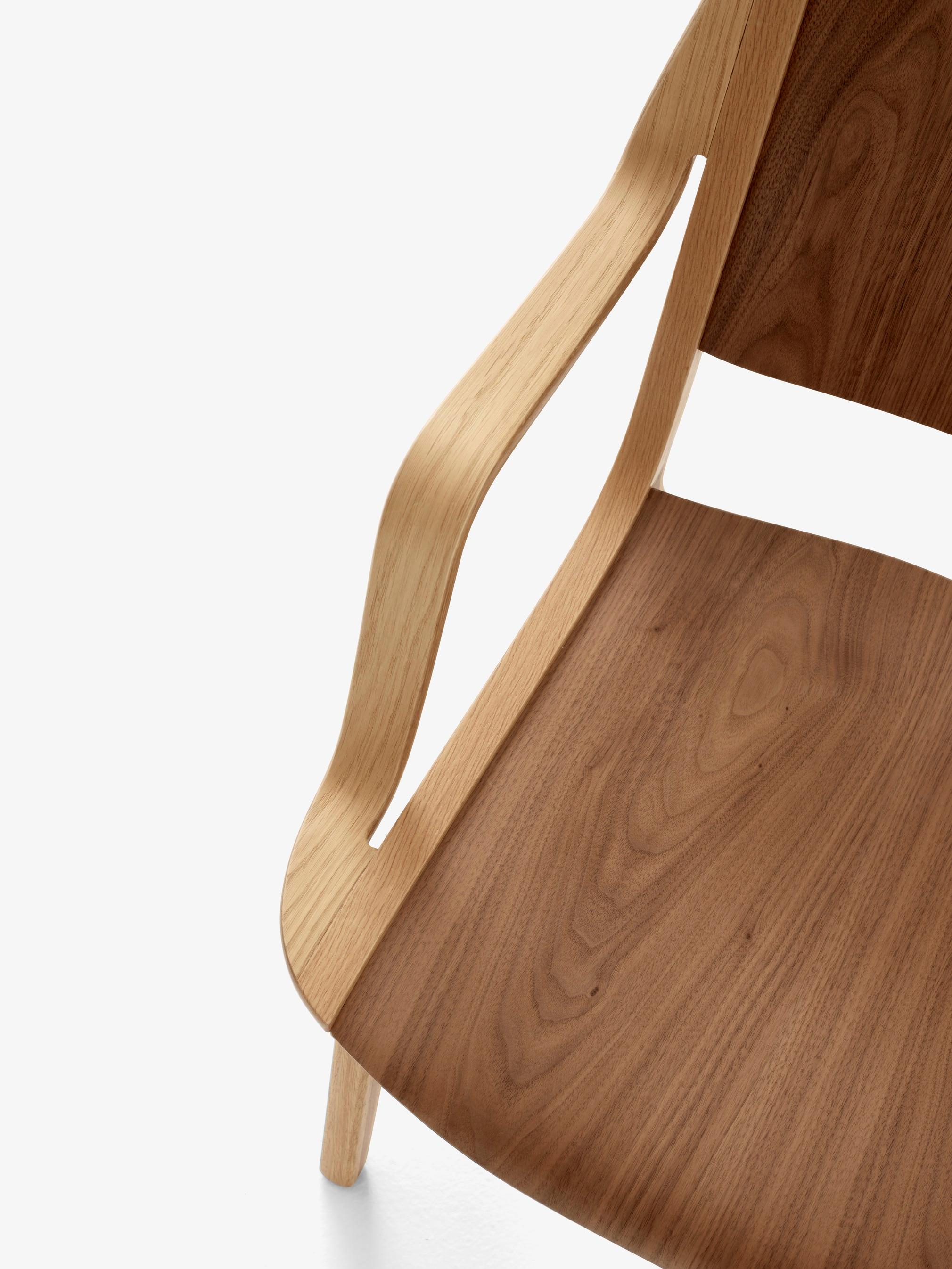 AX Lounge Chair-HM11-Lacquered Oak & Walnut, by Hvidt & Mølgaard for &Tradition For Sale 5
