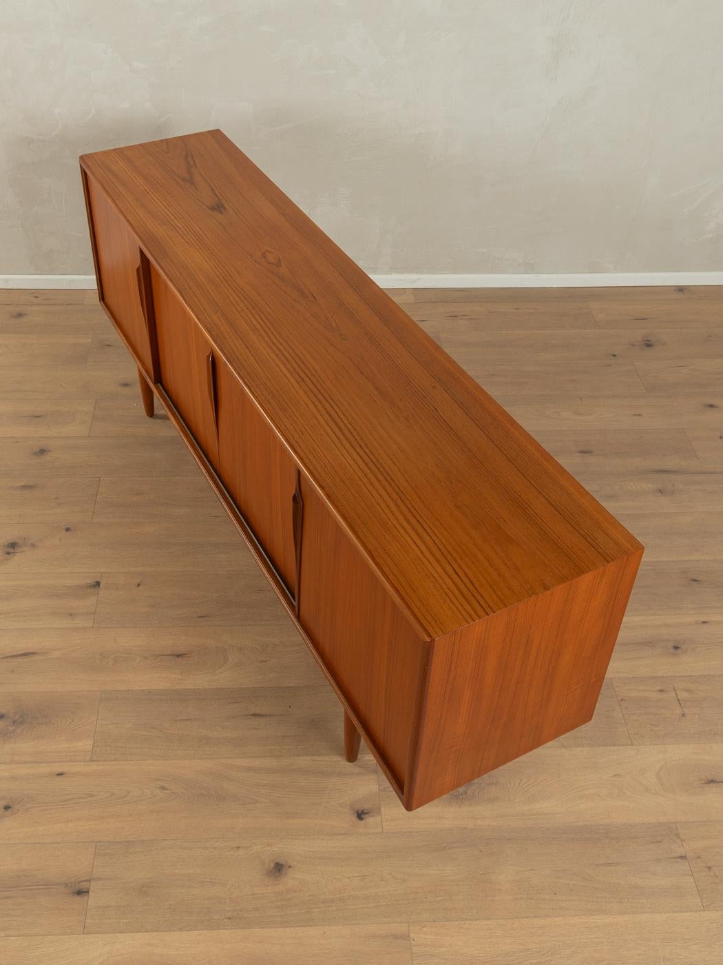 Metà XX secolo Credenza Axel Christensen per Aco Møbler in design danese in vendita