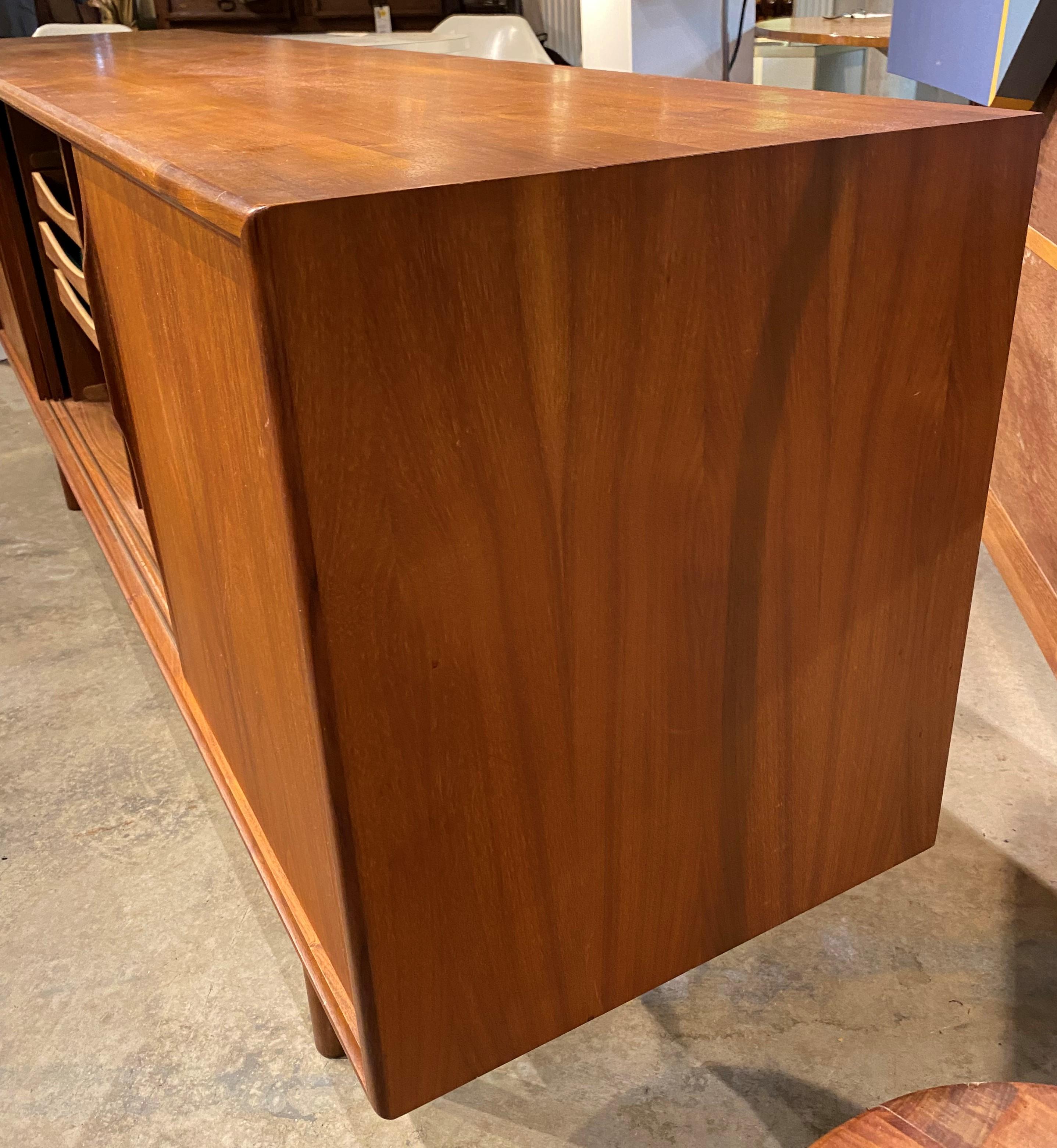 Axel Christensen Odder Danish Teak Mid-Century Modern Credenza 4