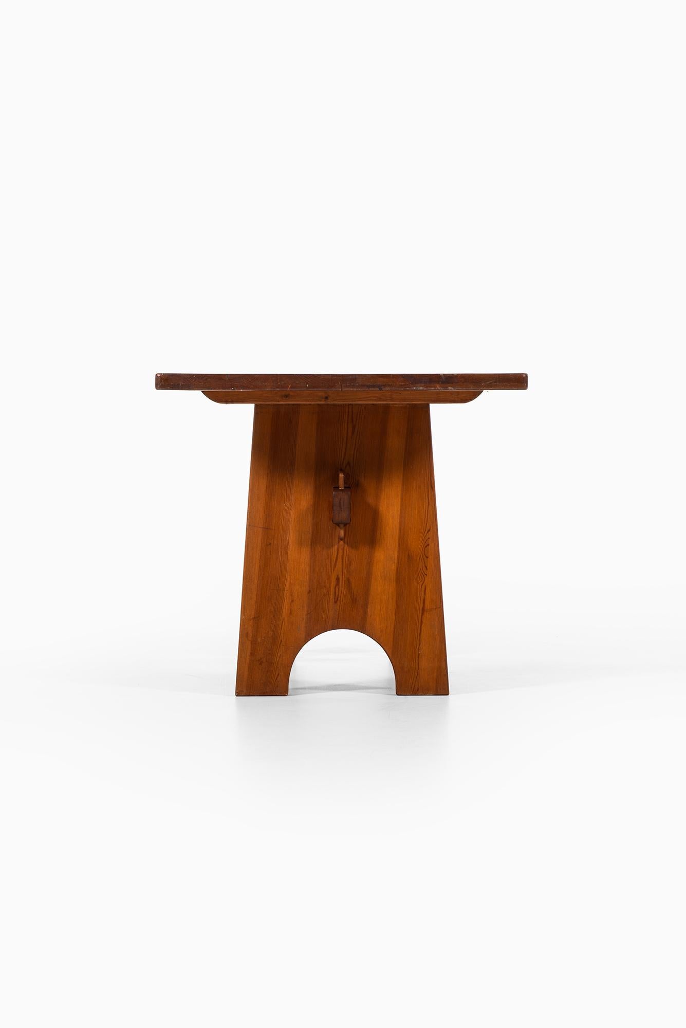Mid-20th Century Axel Einar Hjorth Attributed Dining Table in Pine Produced in Sweden