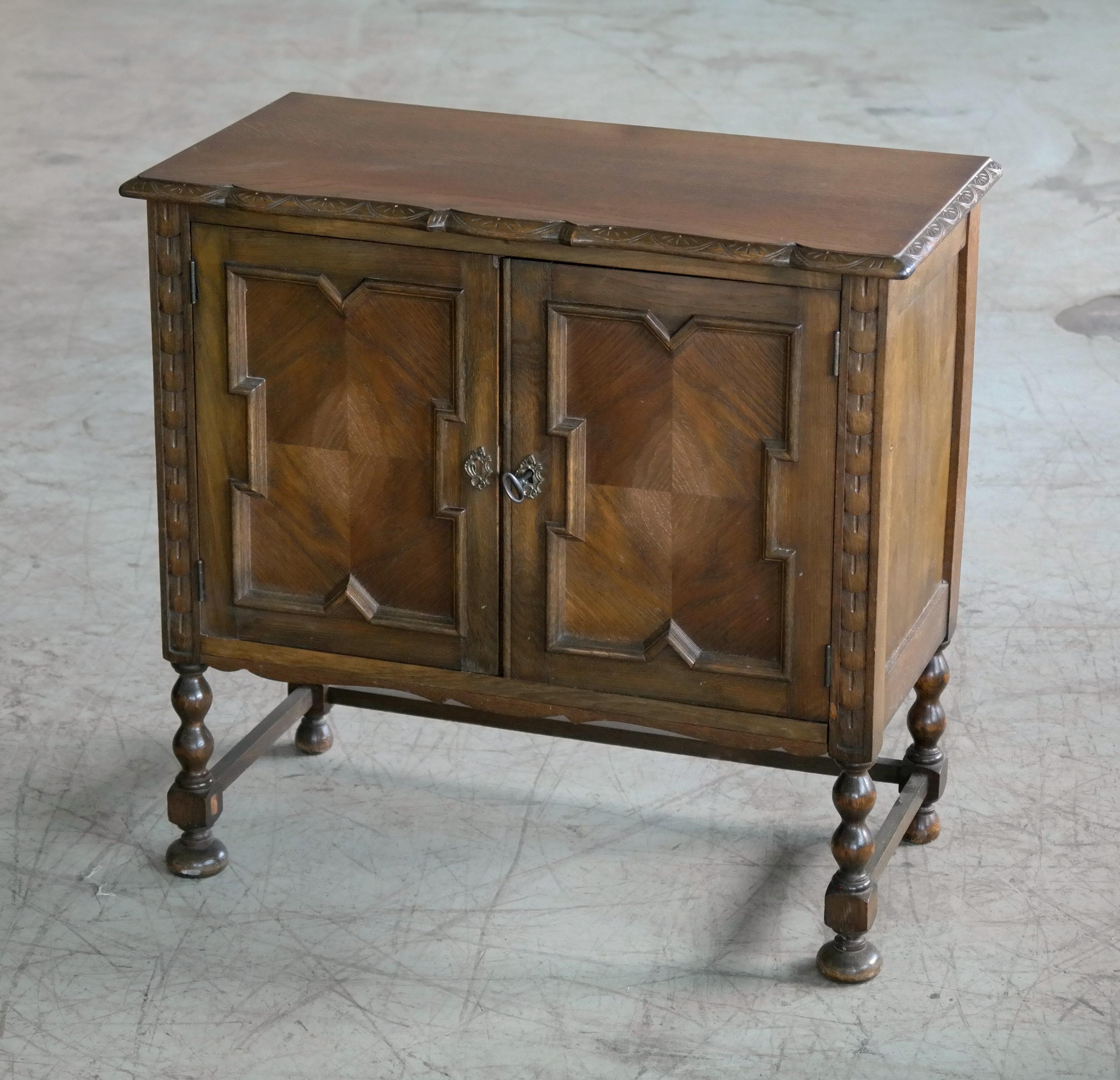 Axel Einar Hjorth Attributed Small Console or Cabinet in Stained Oak circa 1940s In Good Condition In Bridgeport, CT
