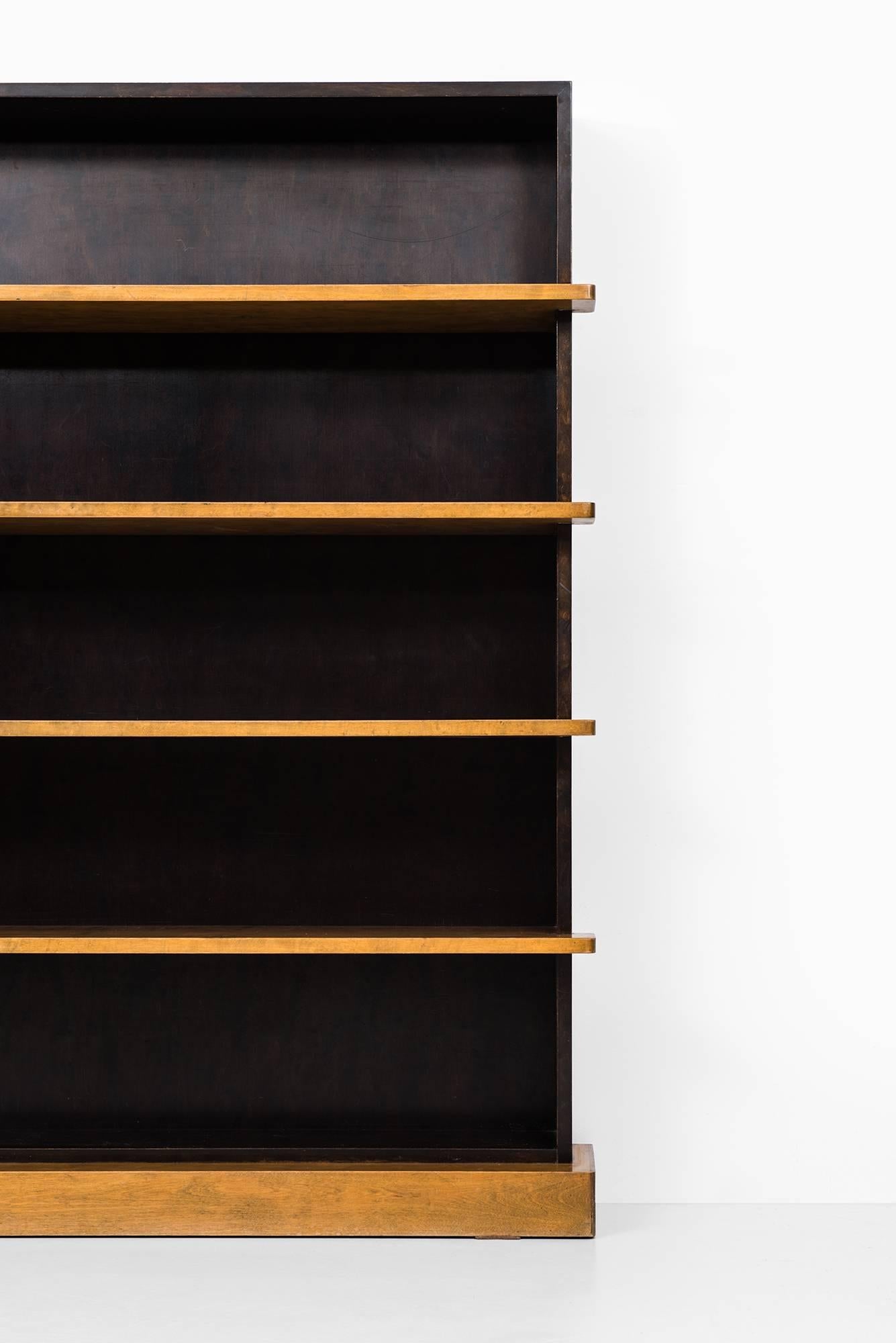 Rare bookcase model Oh boy designed by Axel Einar Hjorth. Produced by Nordiska Kompaniet in Sweden.