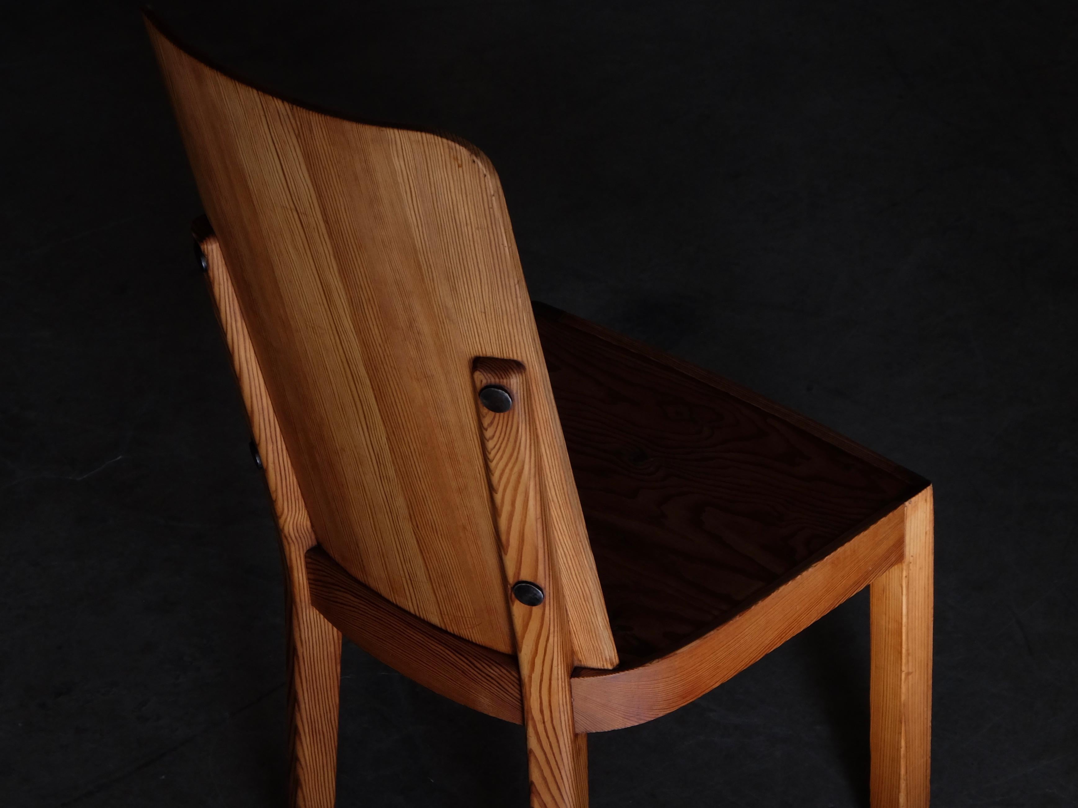 Chaise Lovo produite par Nordiska Kompaniet, années 1930. Restauré. Excellent état.